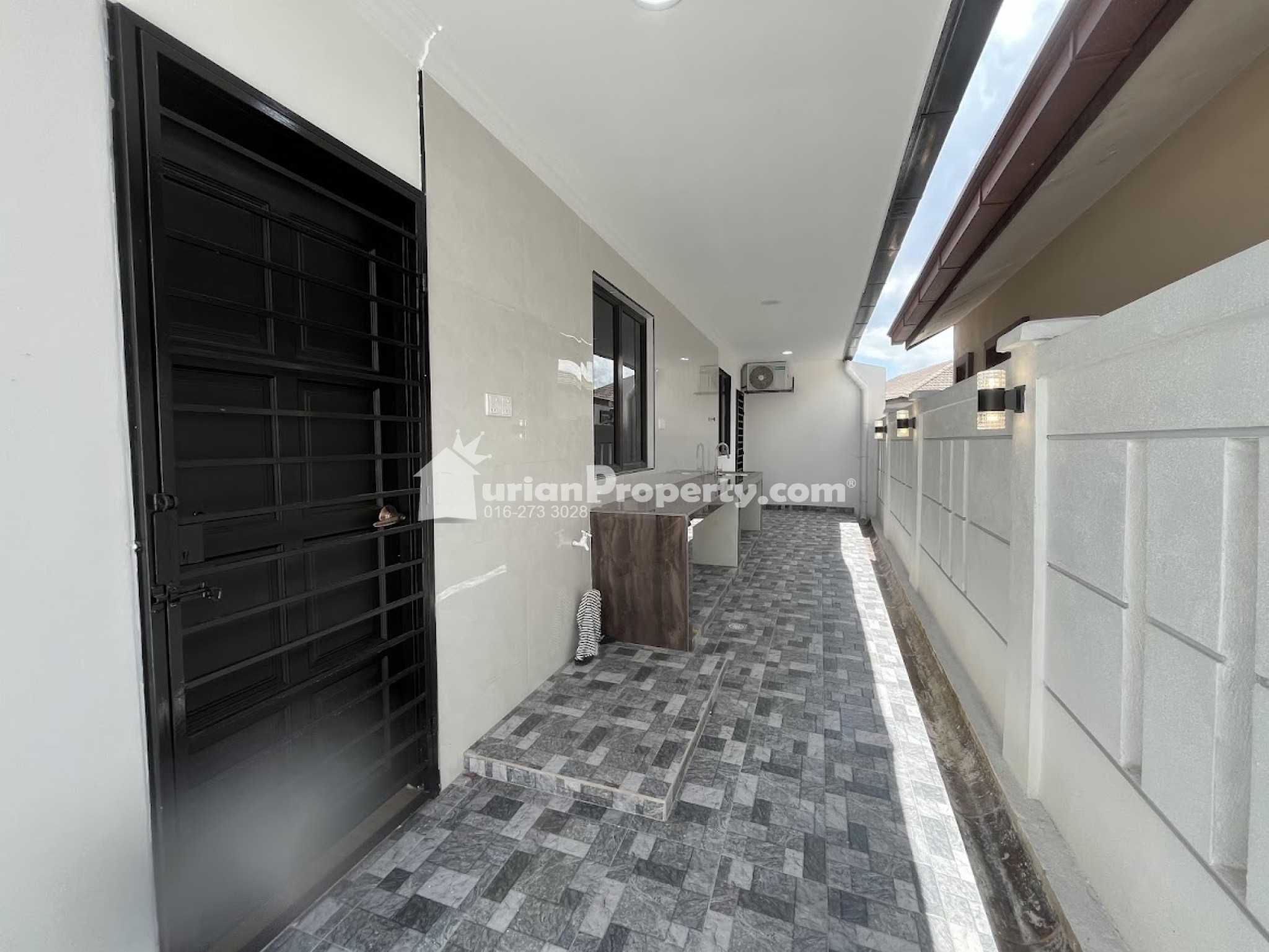 Semi D For Sale at Suasana