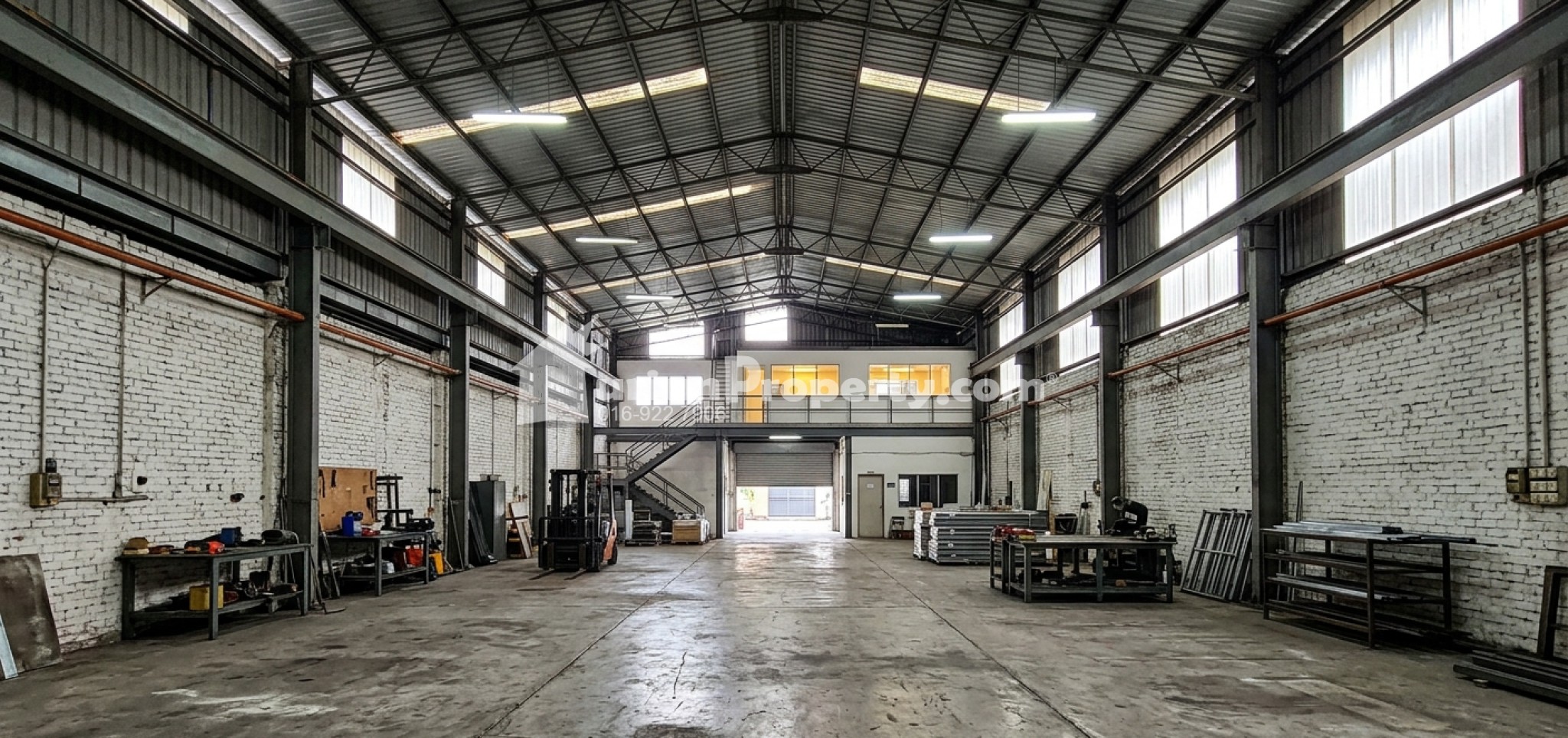 Semi-D Factory For Rent at Taman Sri Pelabuhan