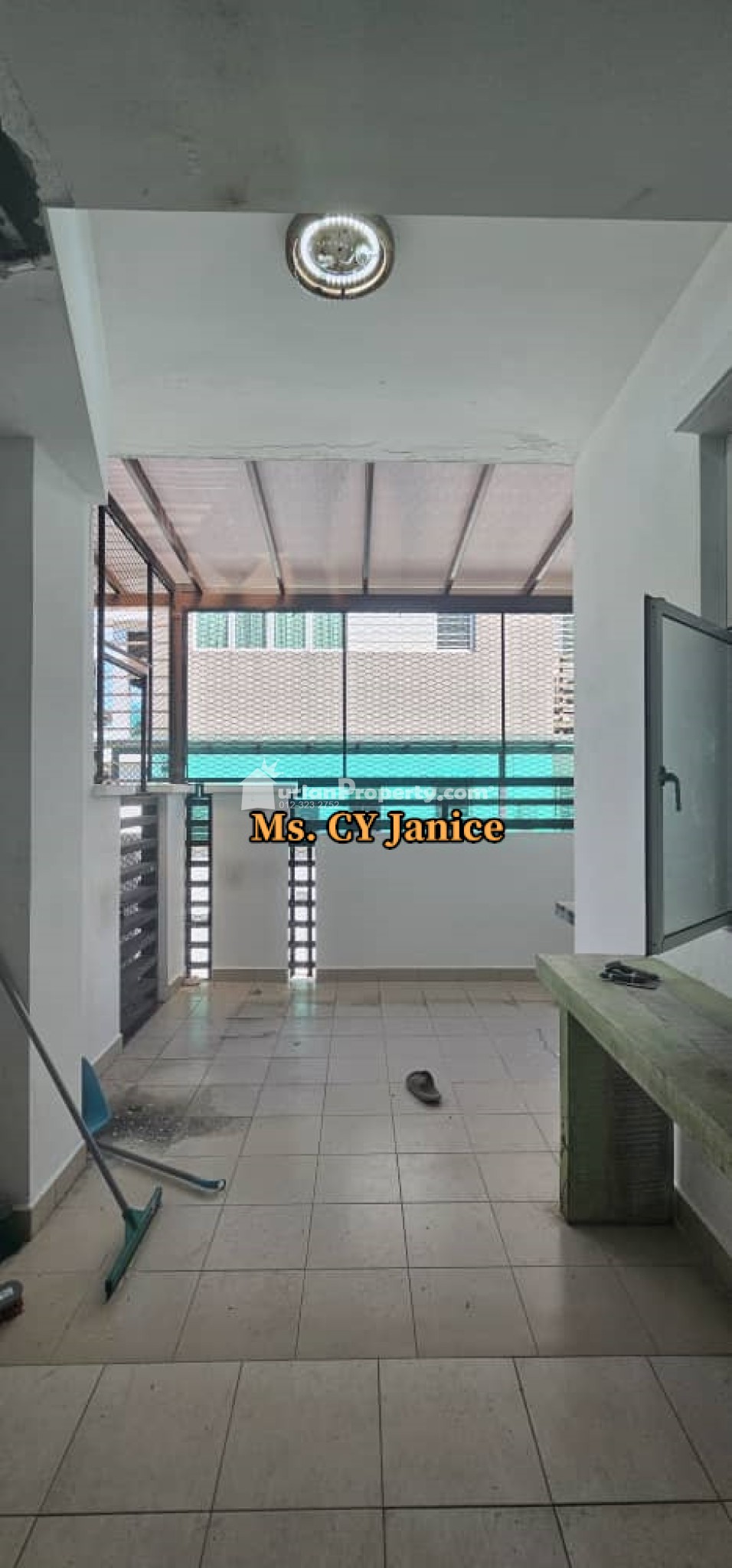 Superlink For Sale at USJ Heights
