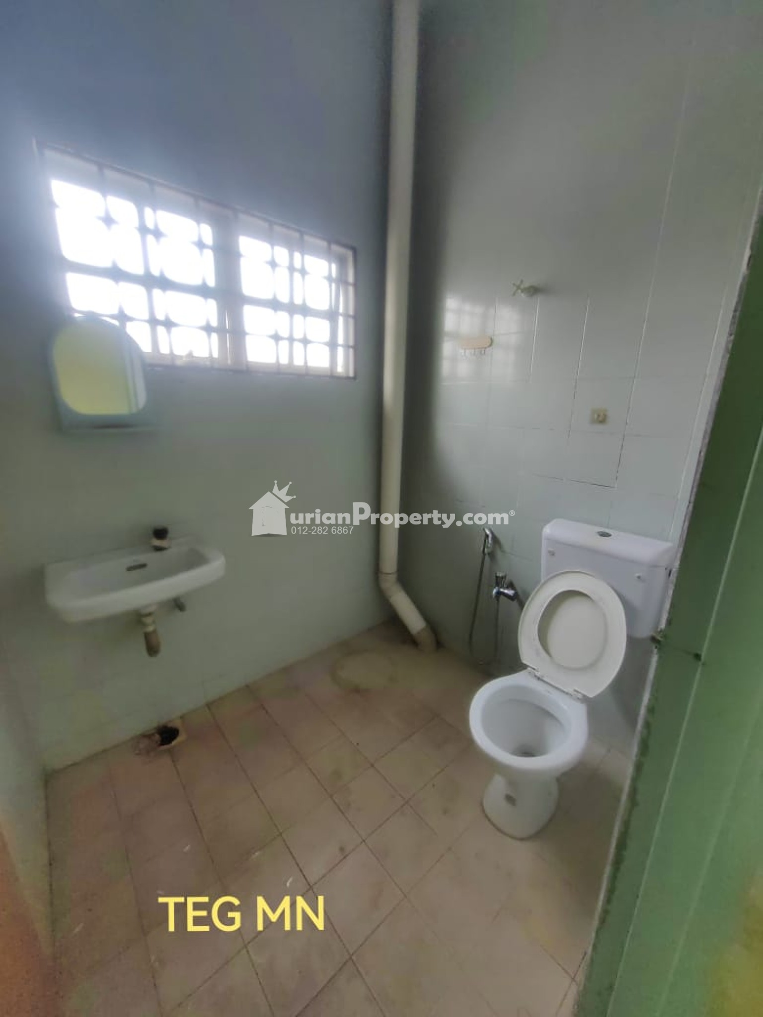 Terrace House For Sale at Taman Sentosa