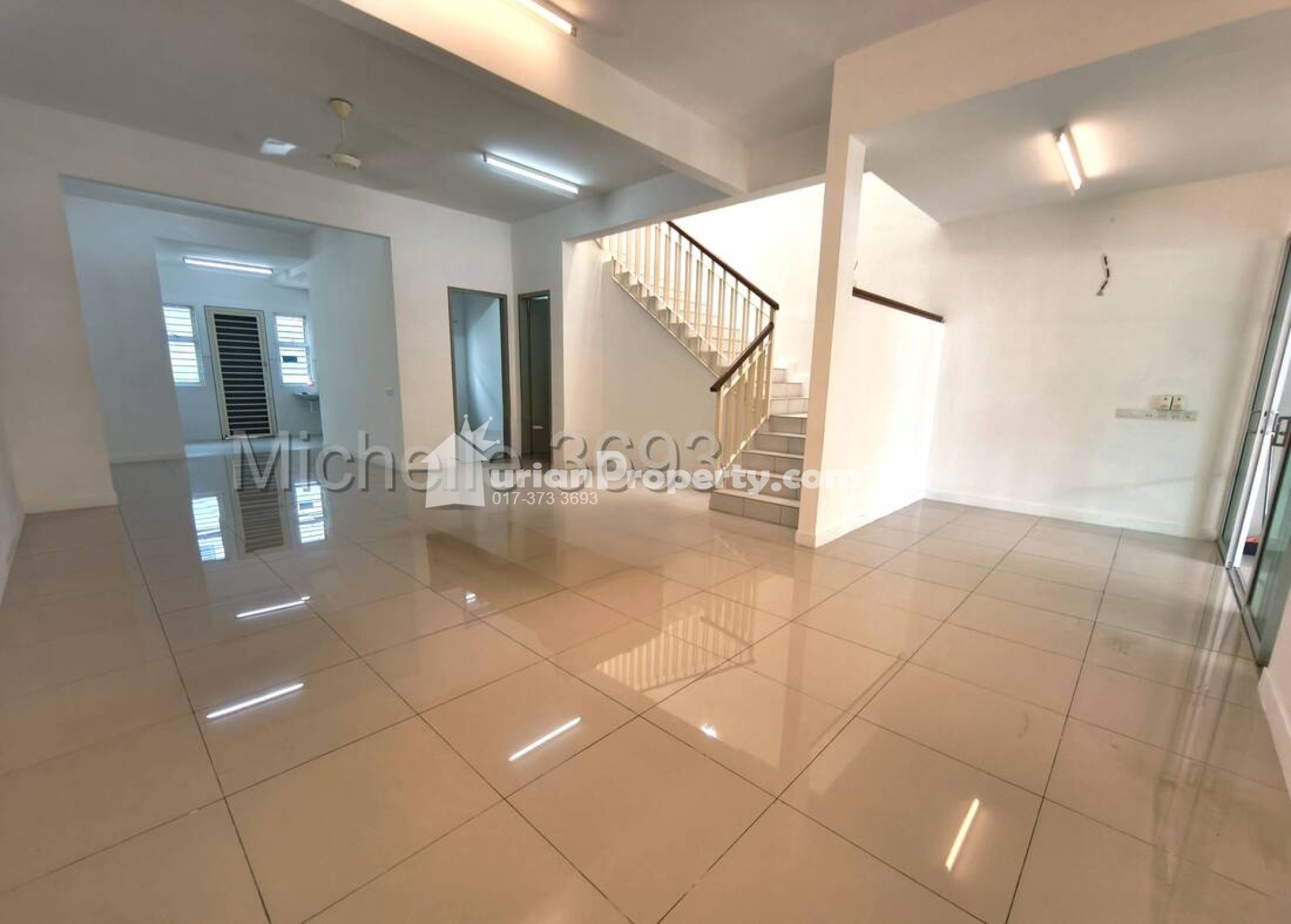 Terrace House For Sale at Chimes