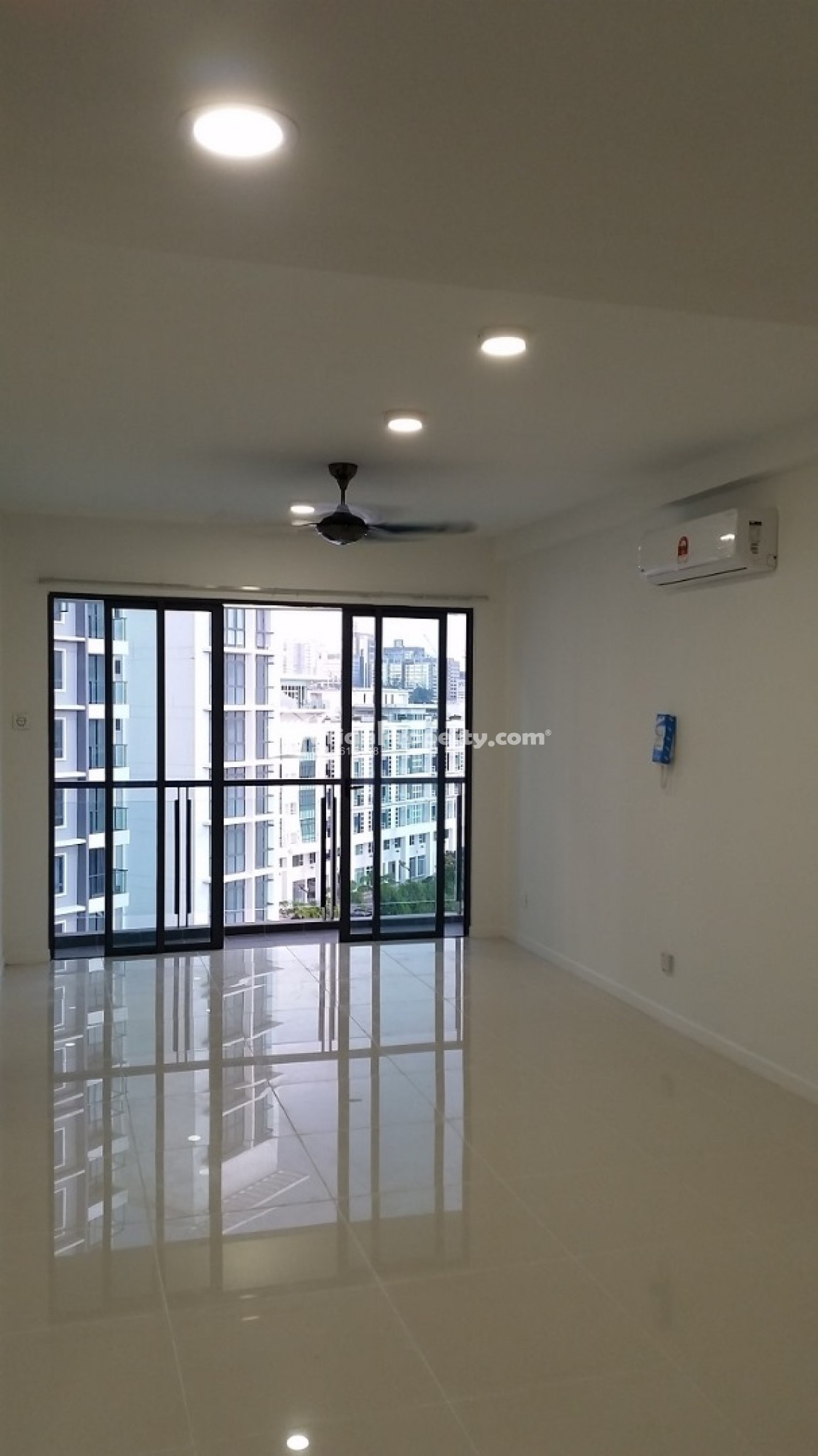 Condo For Rent at Boulevard Residence