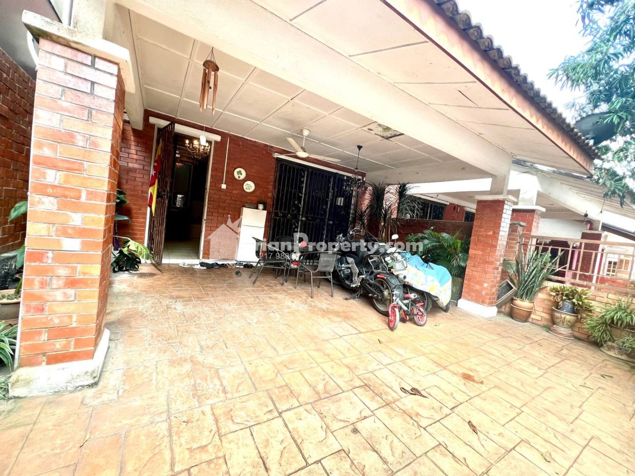 Terrace House For Sale at Alam Budiman