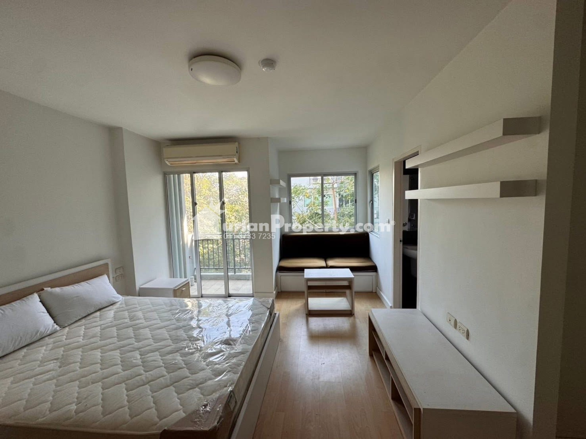 Condo Room for Rent at Molek Pine 4