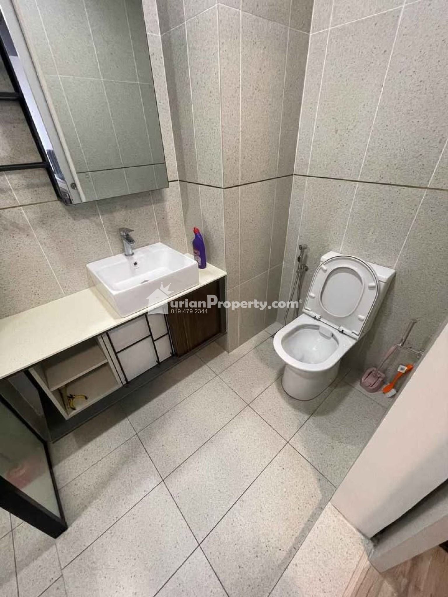 Condo For Rent at Eve Suite
