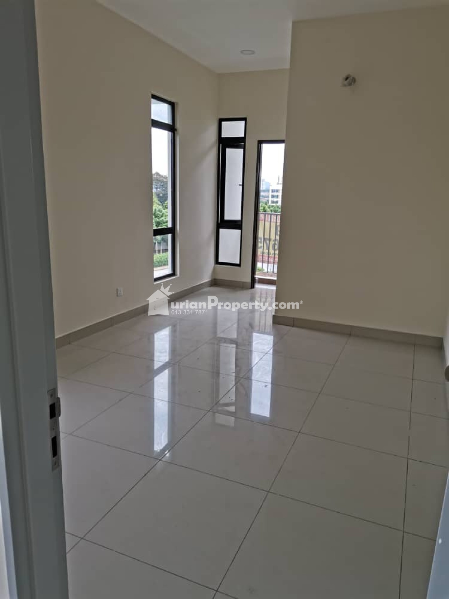 Townhouse For Sale at Avens Residence