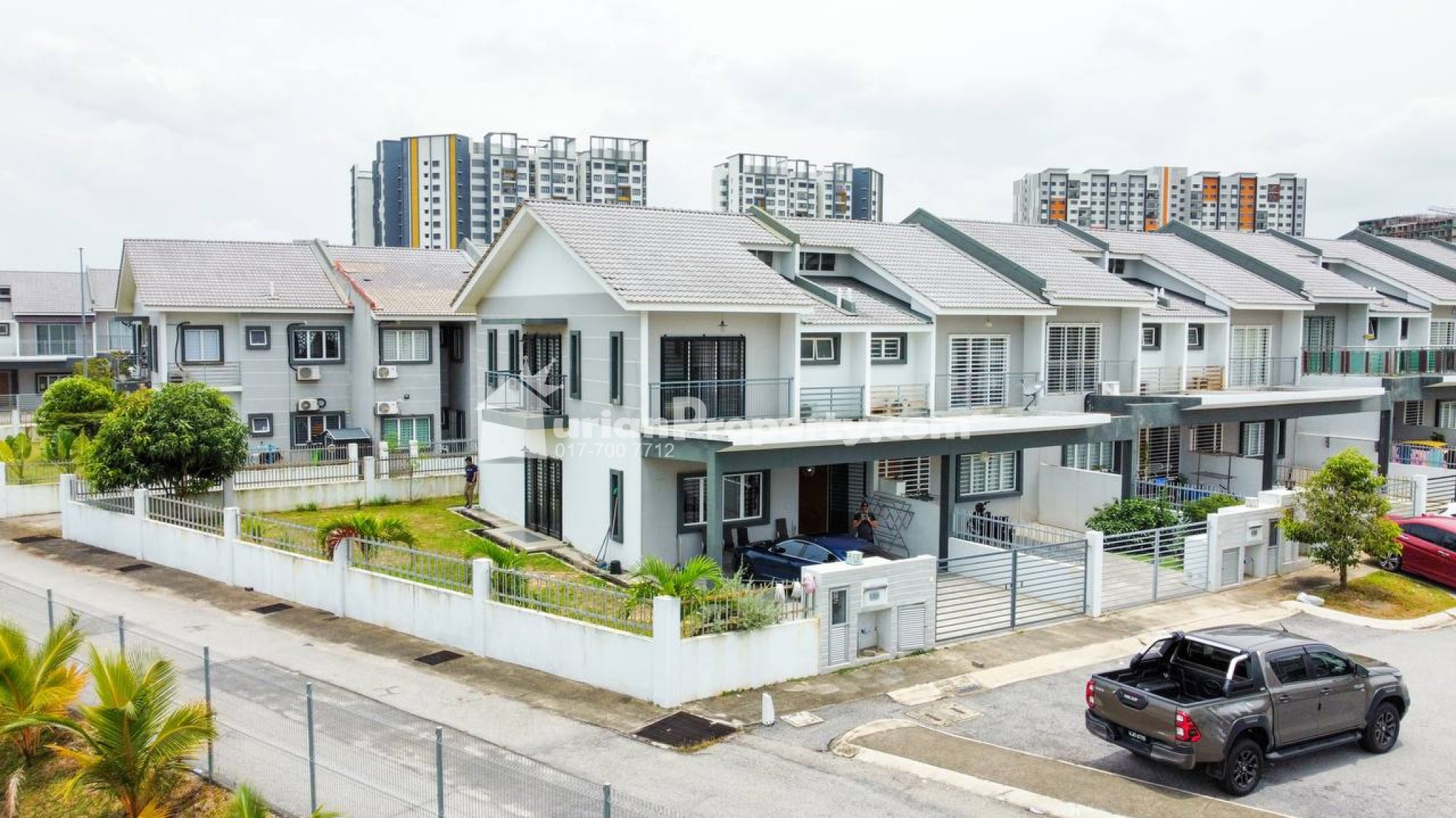 Terrace House For Sale at Laman View