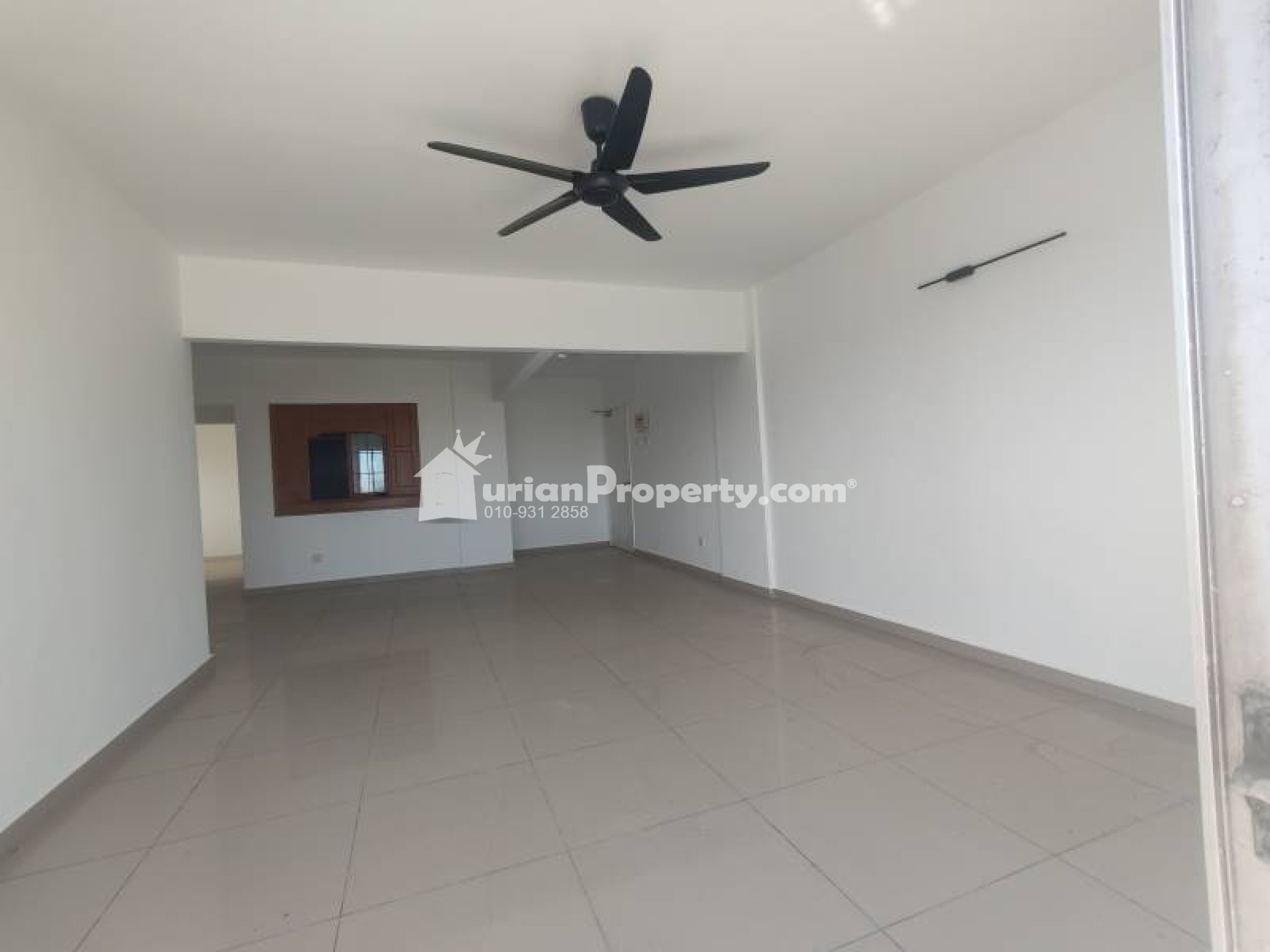Condo For Sale at Garden City