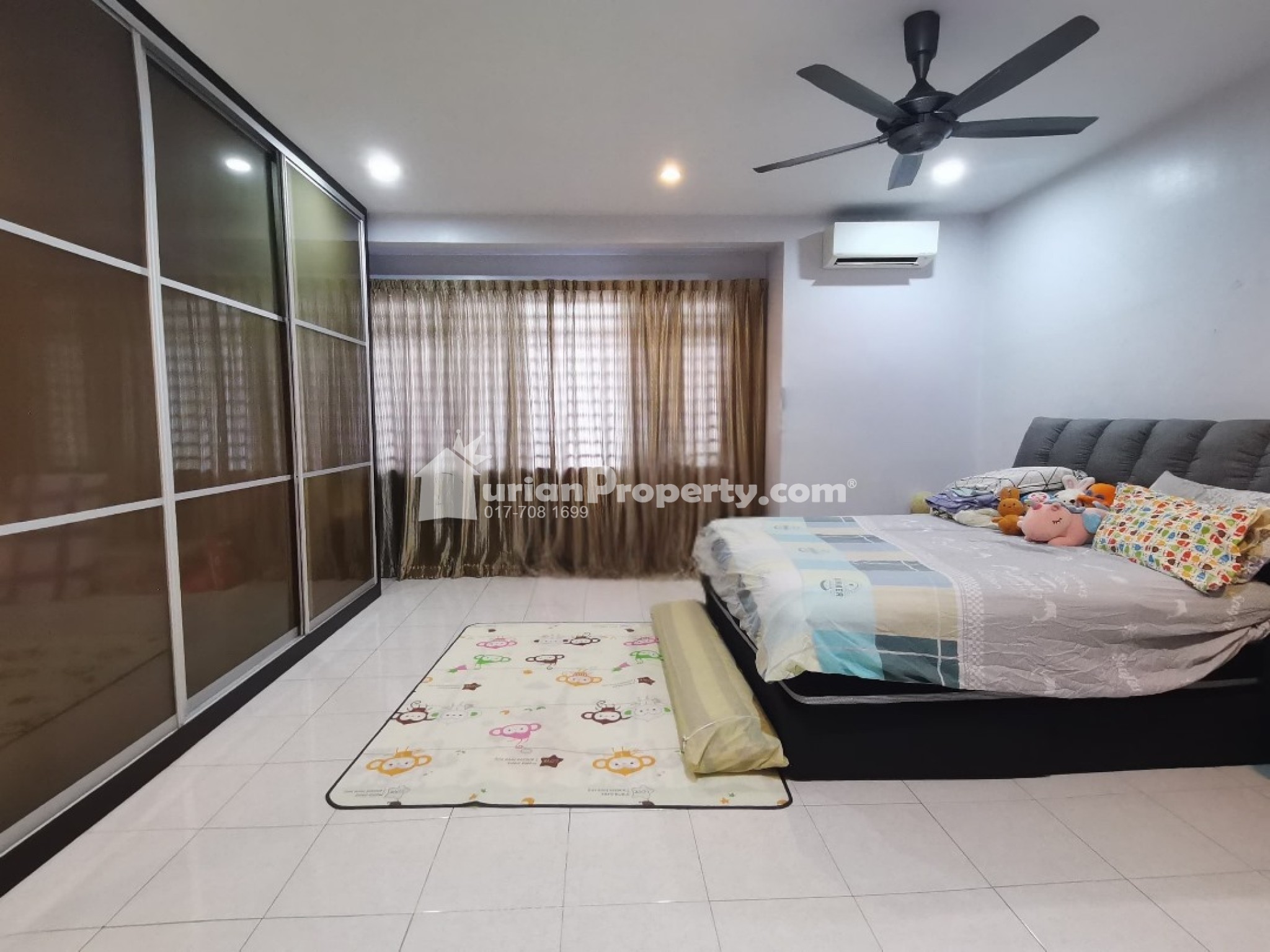 Terrace House For Sale at Taman Mount Austin