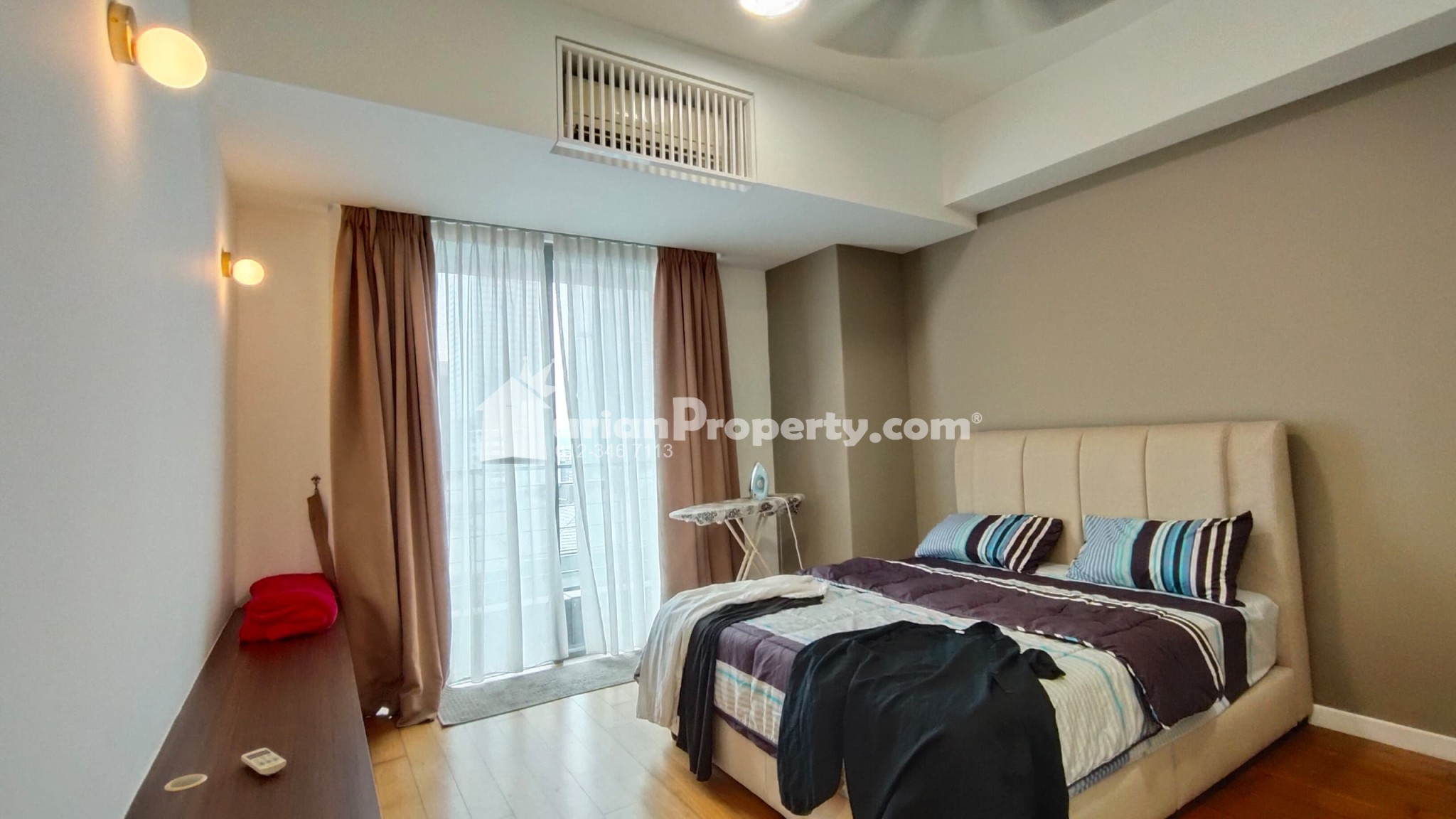 Condo For Rent at 2 Hampshire