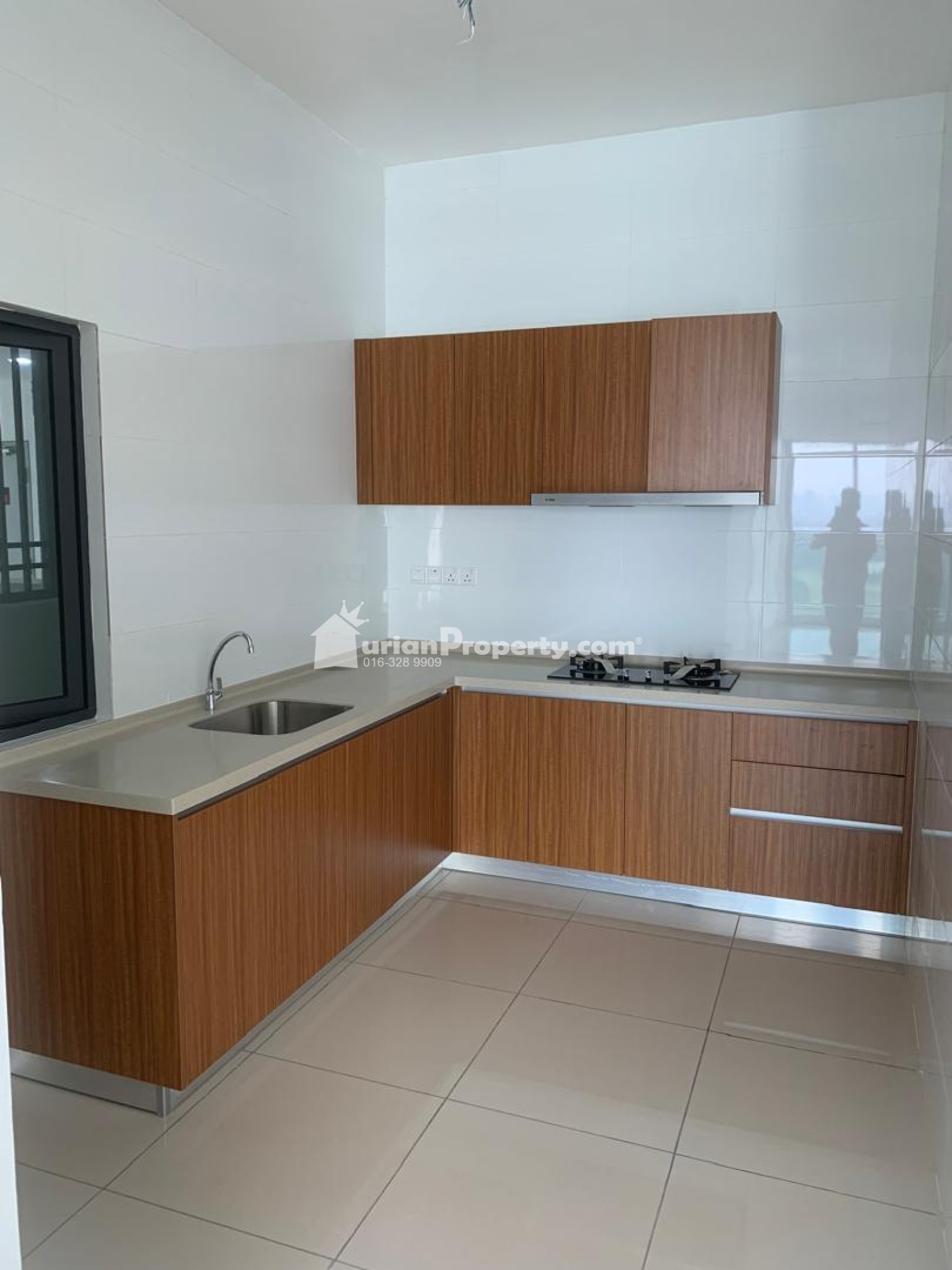 Condo For Rent at Verando Residence