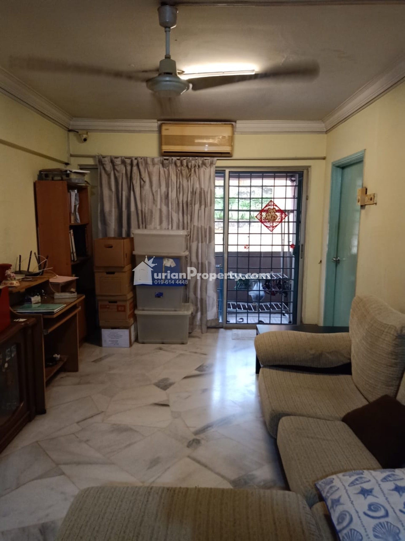 Condo For Sale at Vantage Point