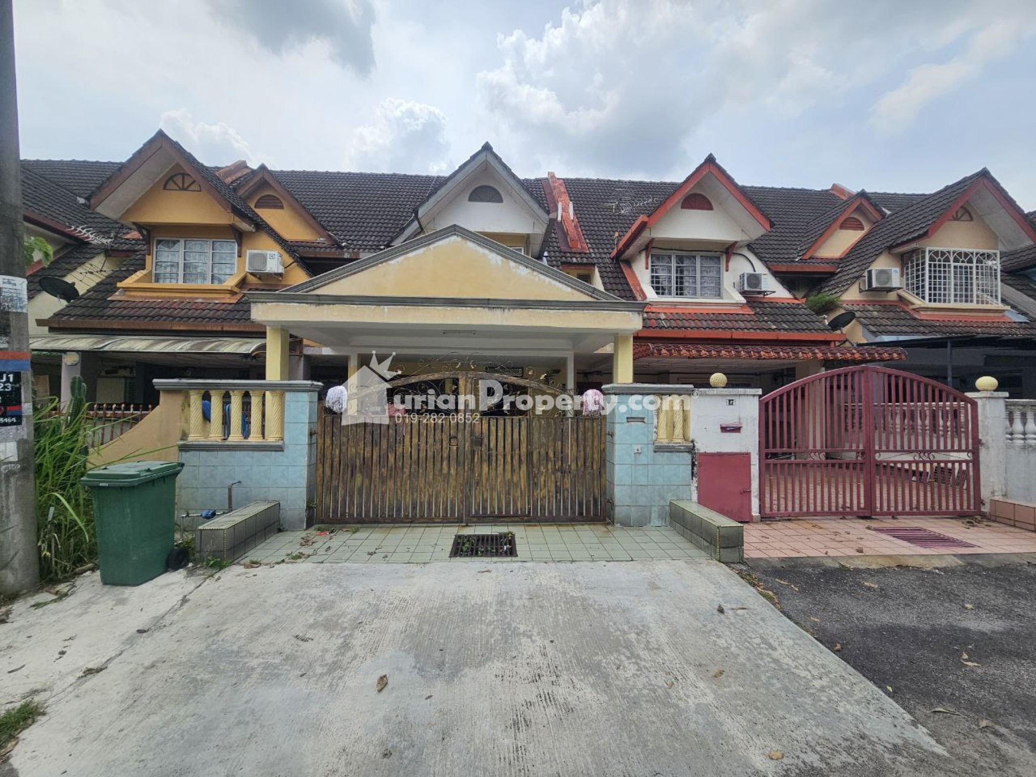 Terrace House For Sale at Taman Subang Permai