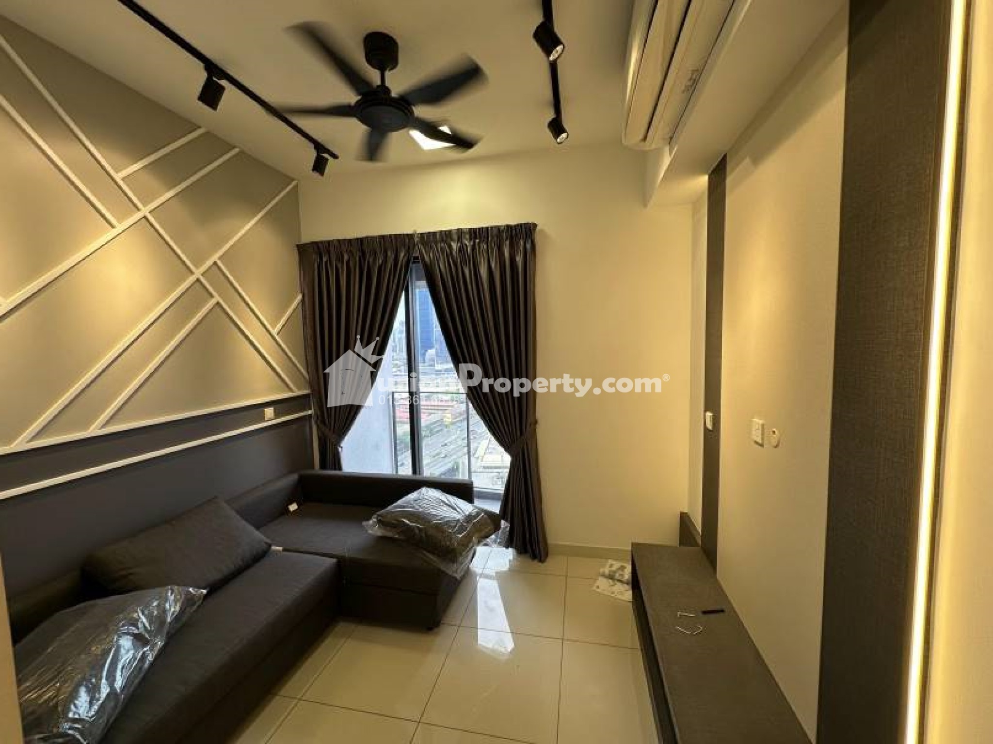 Condo For Rent at Continew