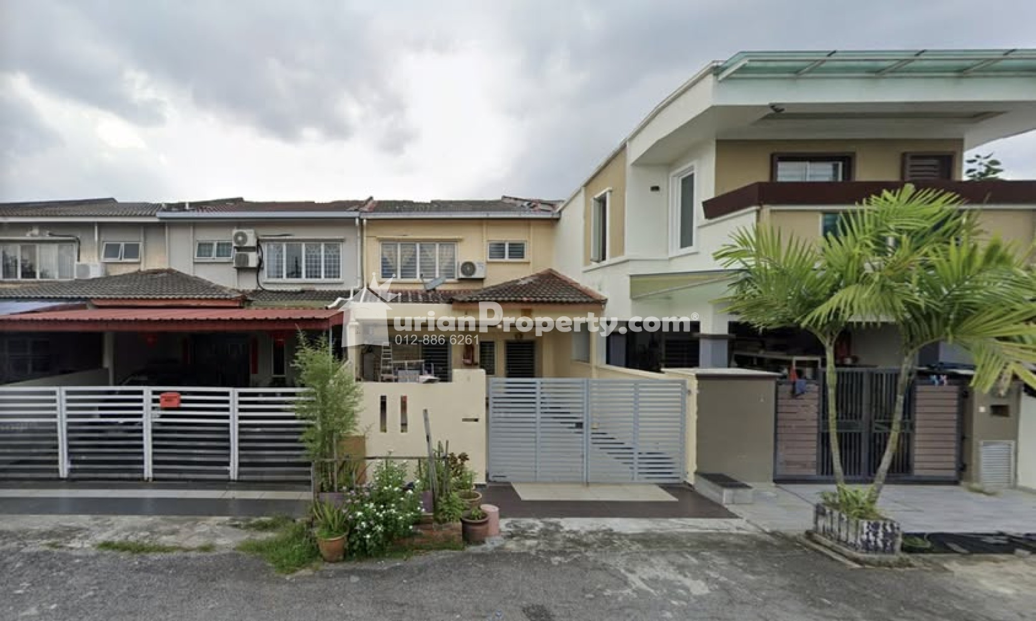 Terrace House For Sale at Taman Sentosa