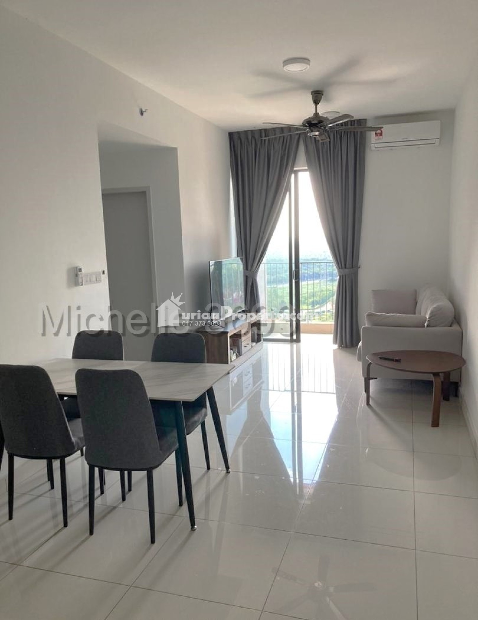 Condo For Rent at Amber Residence