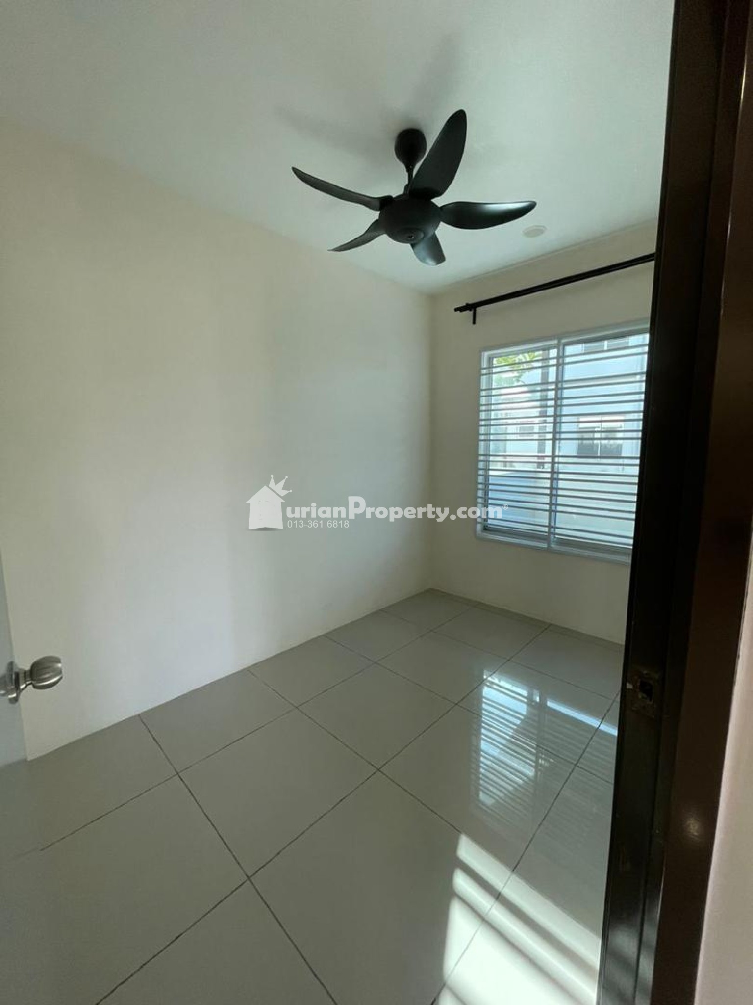 Terrace House For Sale at Irama Perdana @ LBS Alam Perdana