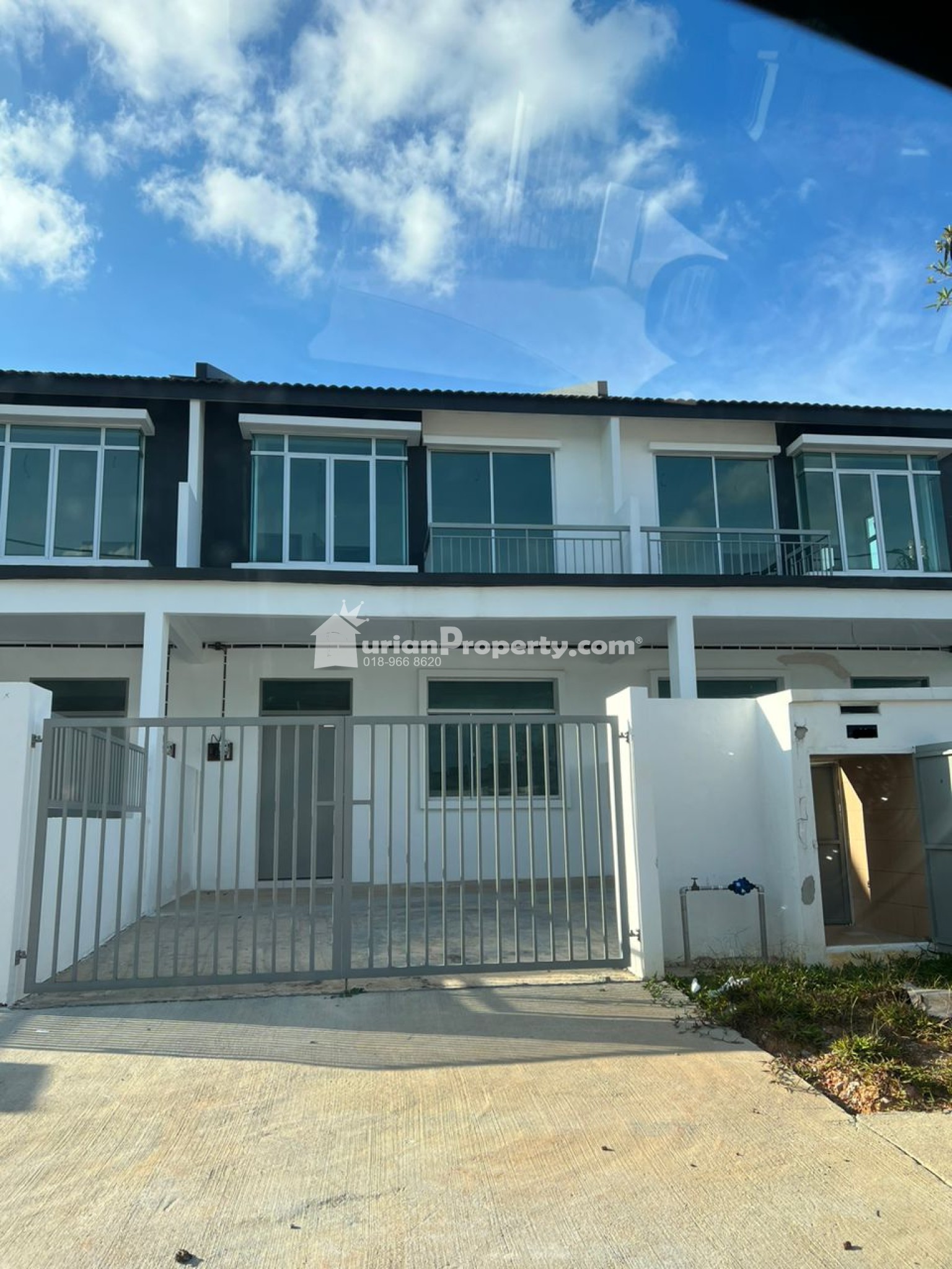 Terrace House For Sale at Kundang Jaya
