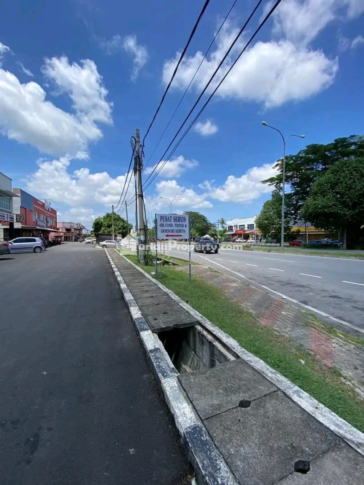 Shop For Sale at Kodiang