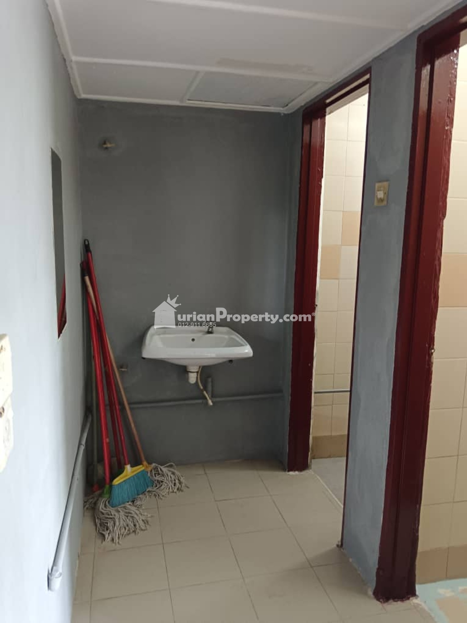 Apartment For Rent at Taman Sri Sentosa