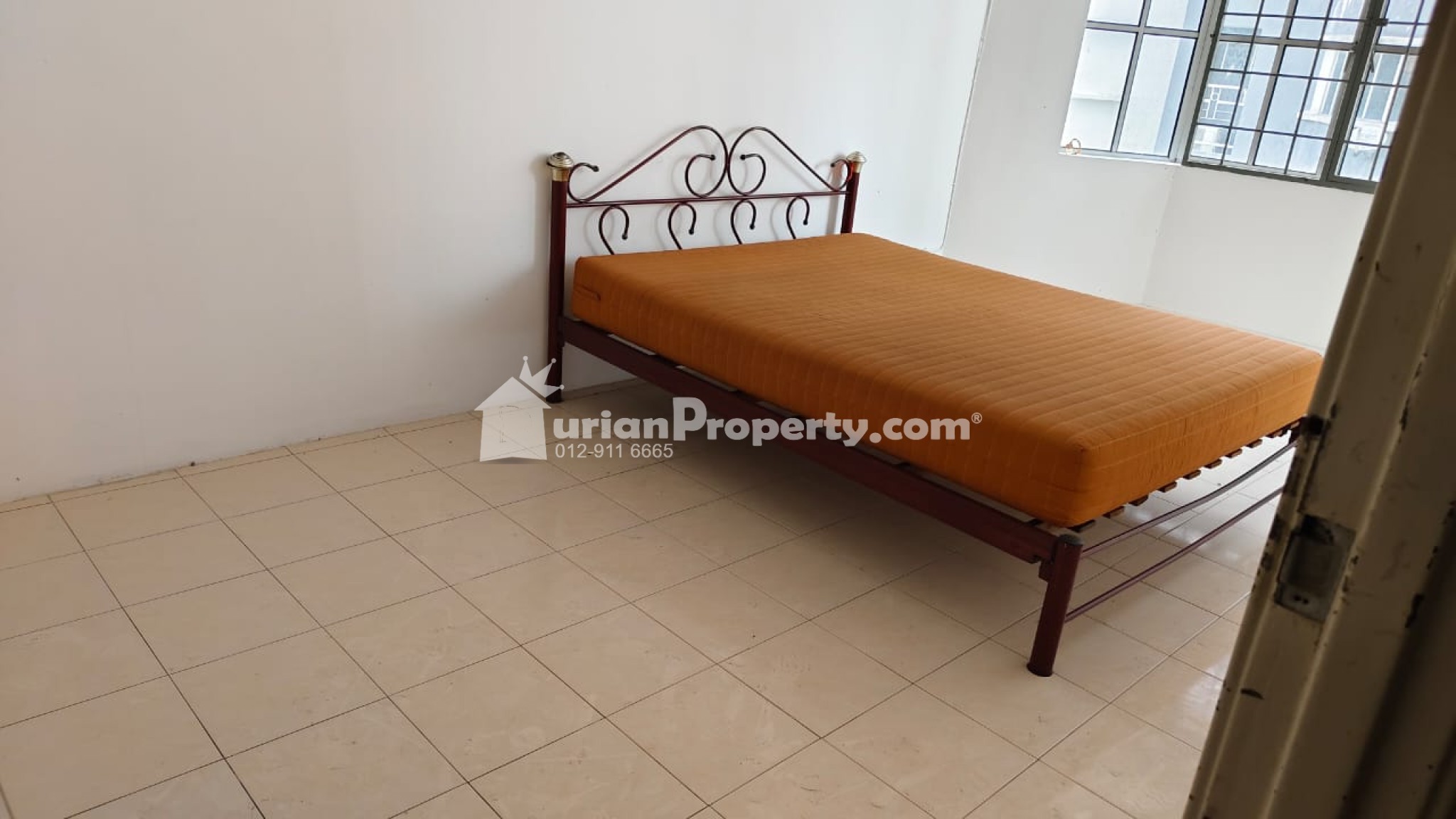 Condo For Rent at Regensi