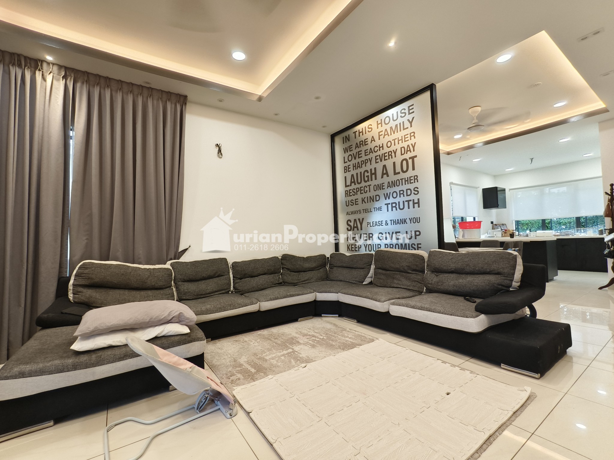 Semi D For Sale at Diamond City