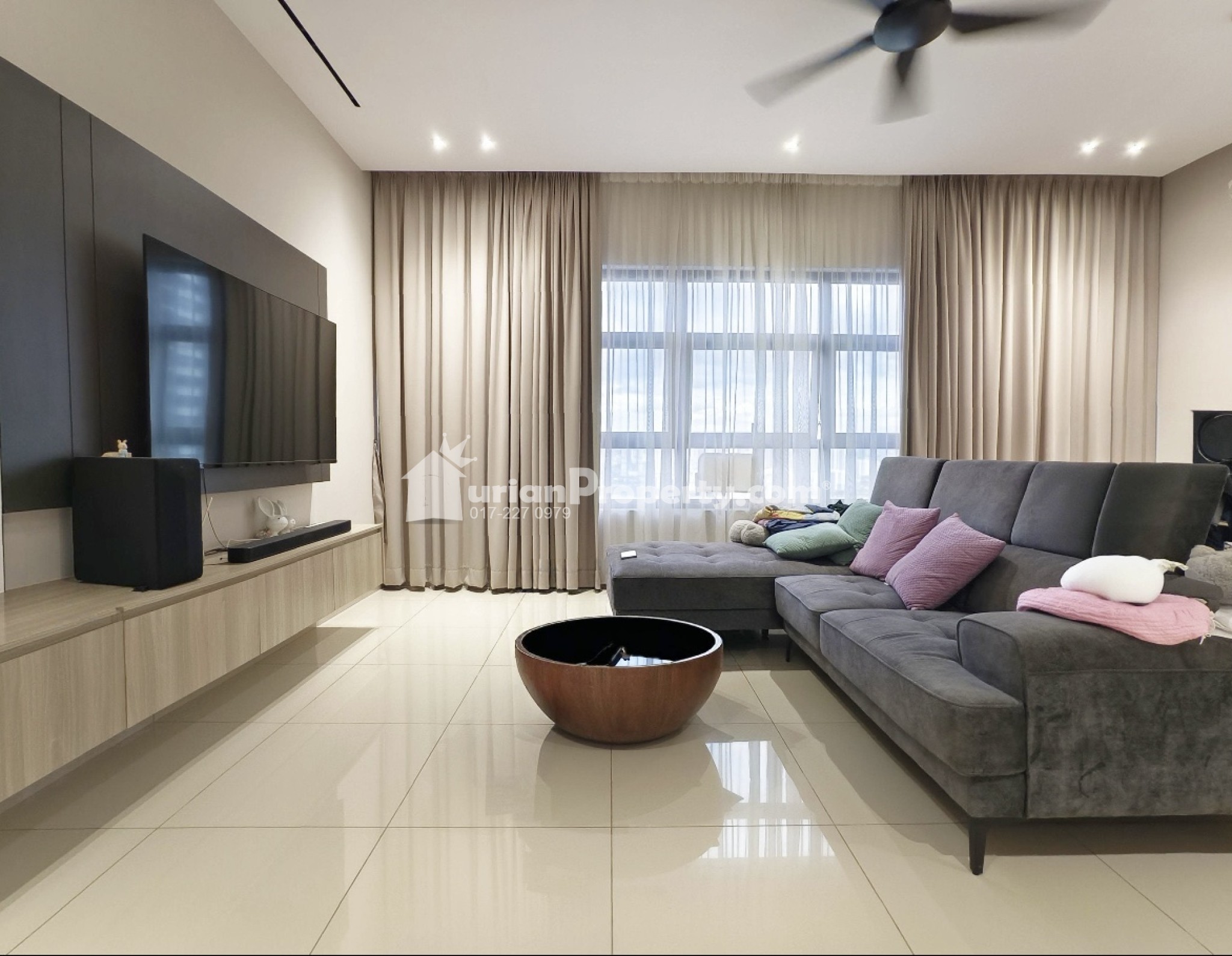 Condo For Rent at Maisson