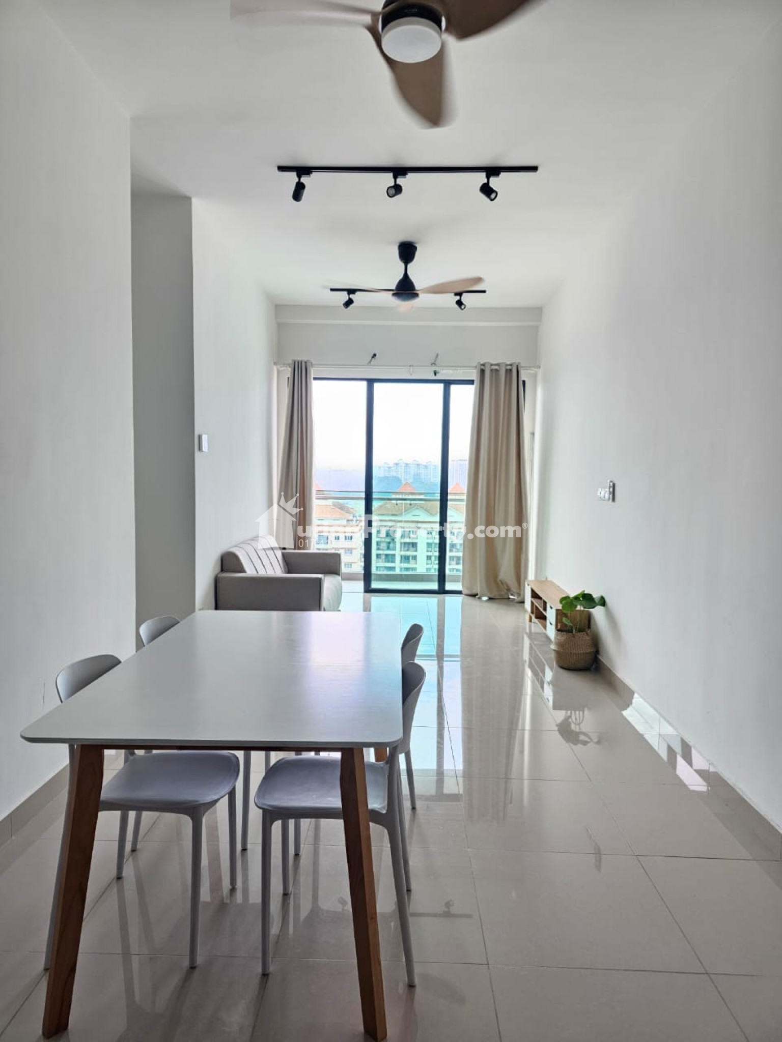 Condo For Rent at Verando Residence