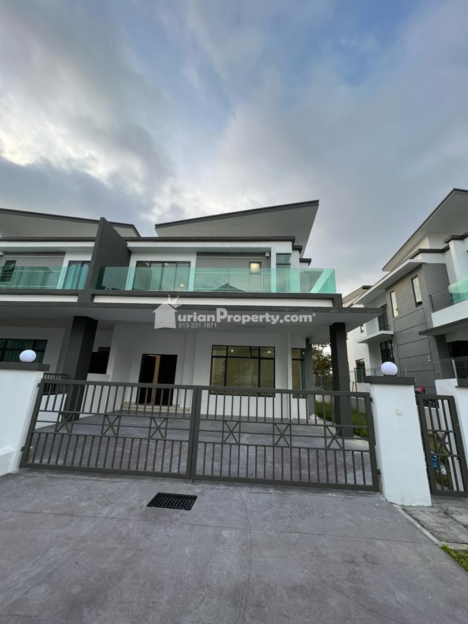 Terrace House For Rent at Taman Kajang Perdana