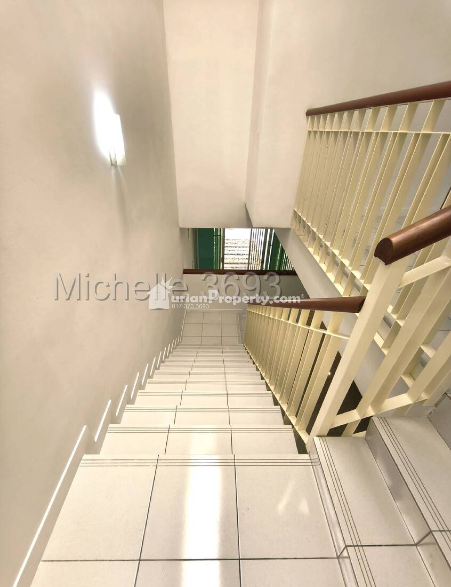 Terrace House For Sale at Chimes