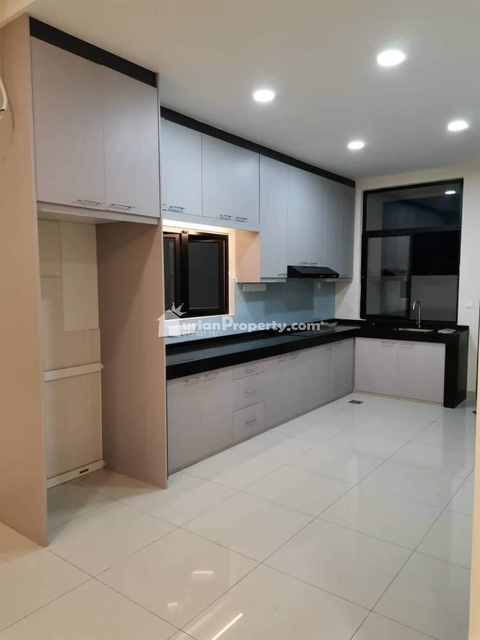 Townhouse For Sale at Avens Residence