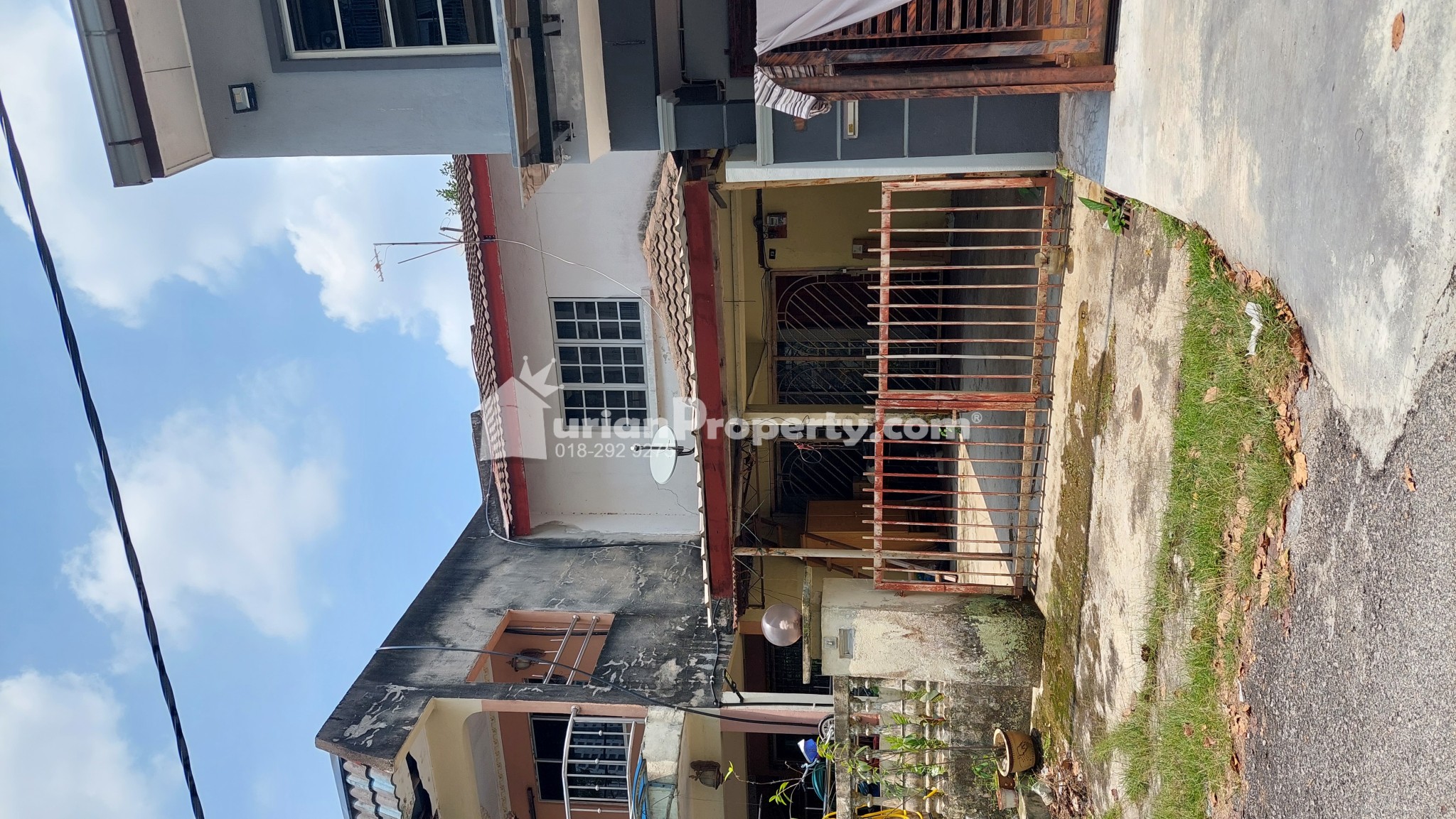 Terrace House For Sale at Taman Pinggiran