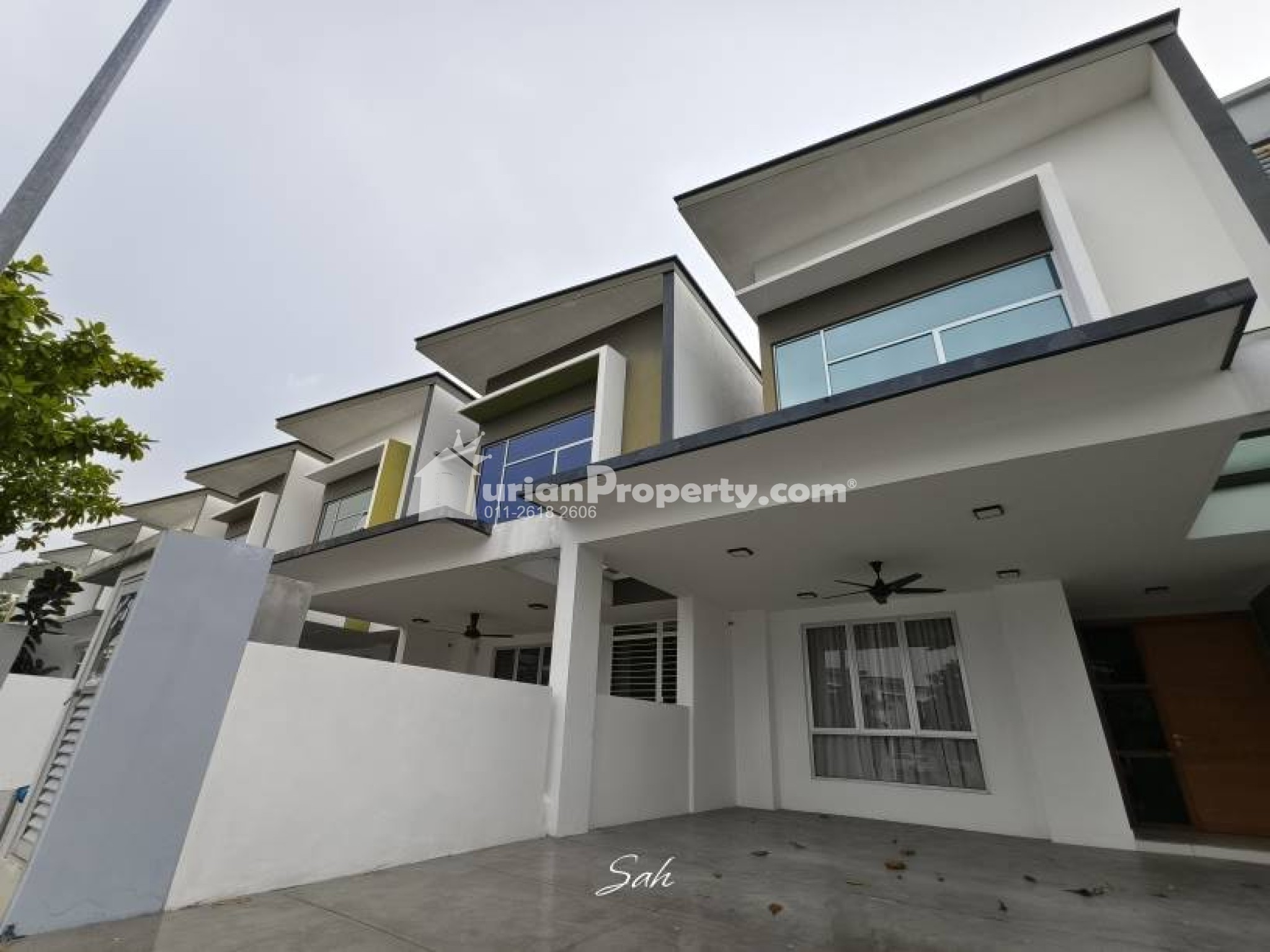 Terrace House For Sale at Parkfield Residences