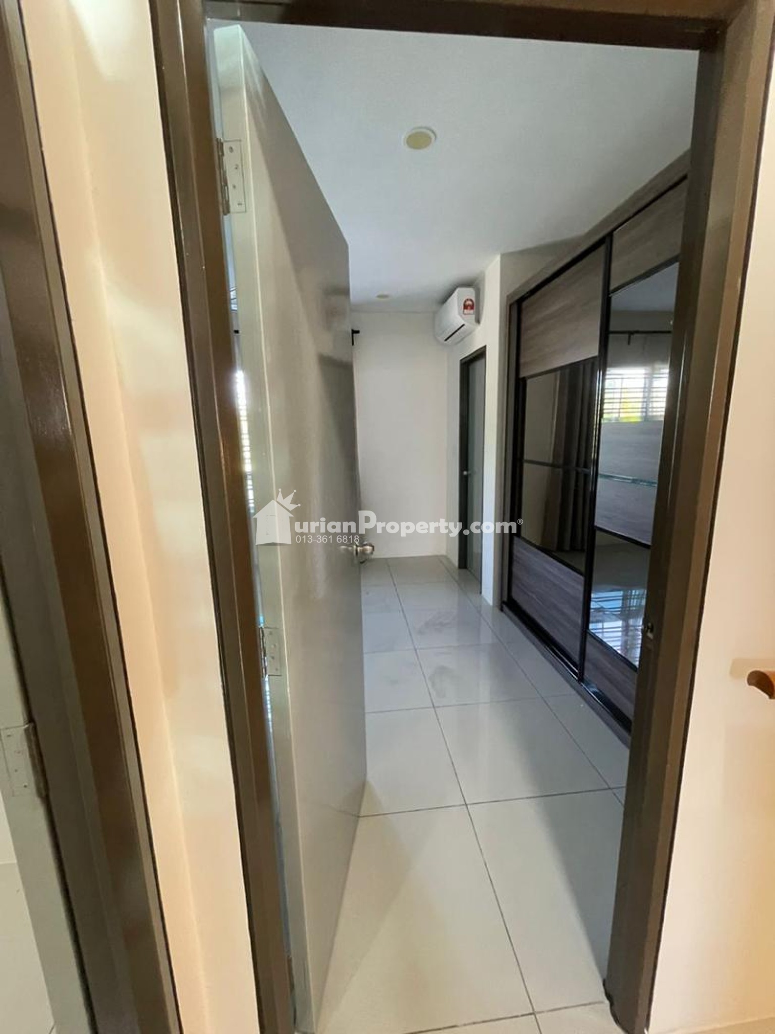 Terrace House For Sale at Irama Perdana @ LBS Alam Perdana