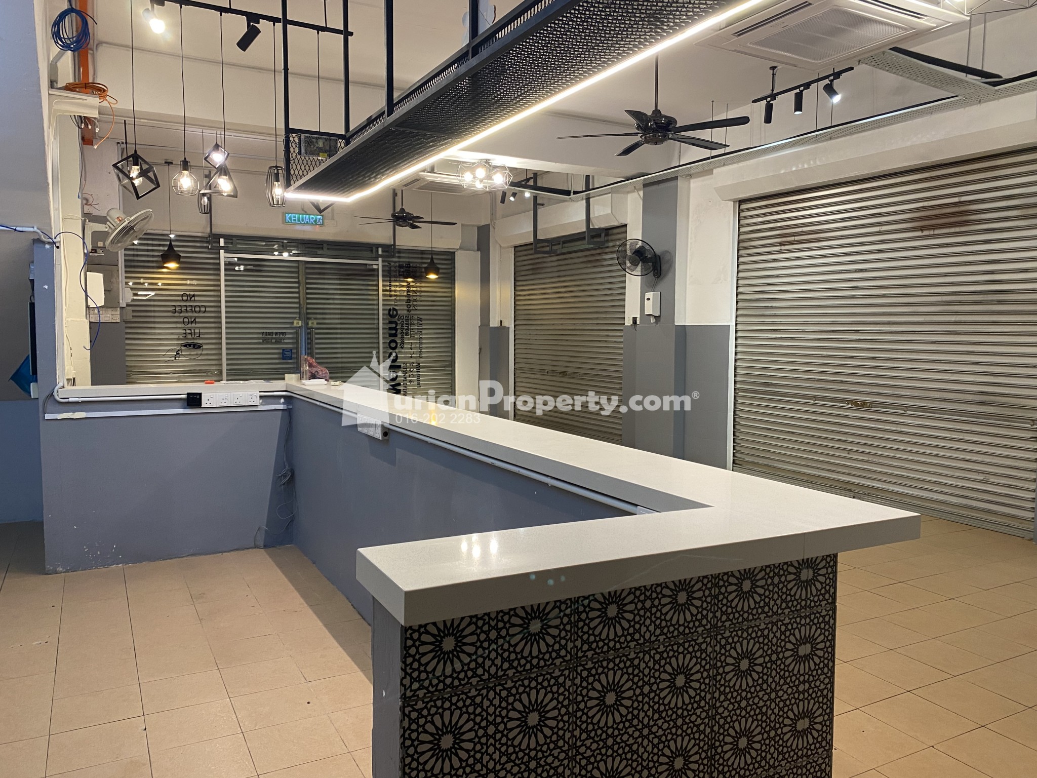 Shop For Rent at Taman Equine