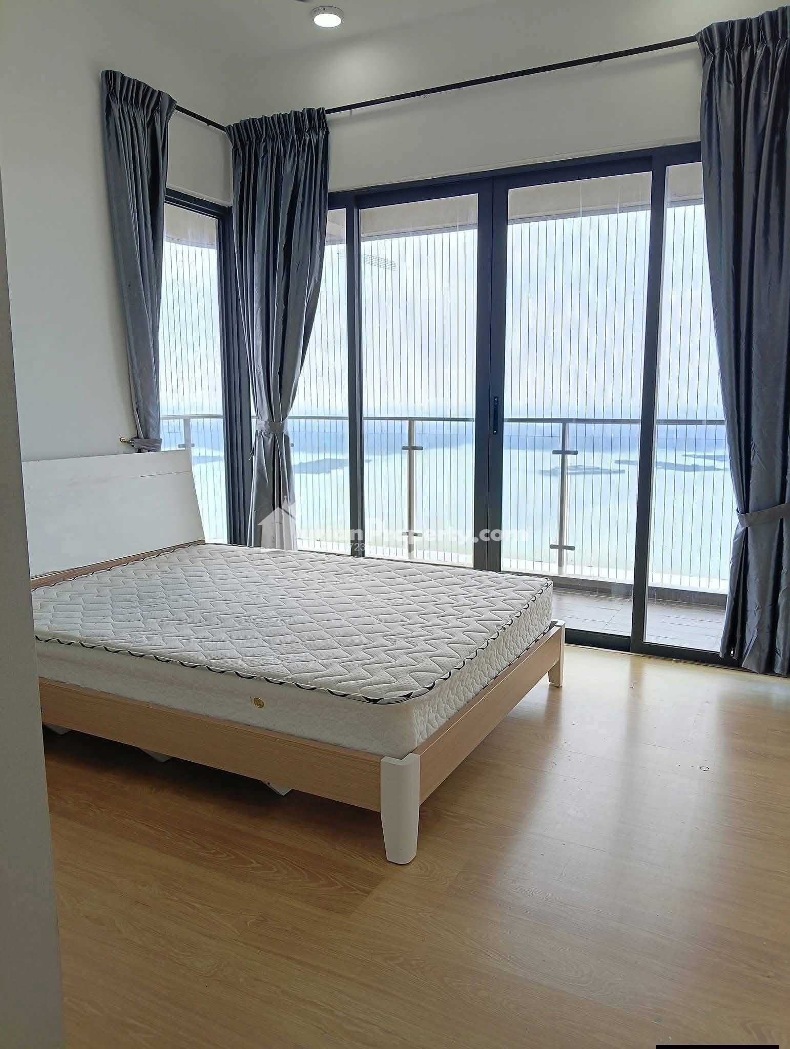 Condo Room for Rent at Tanjung Puteri Condominium