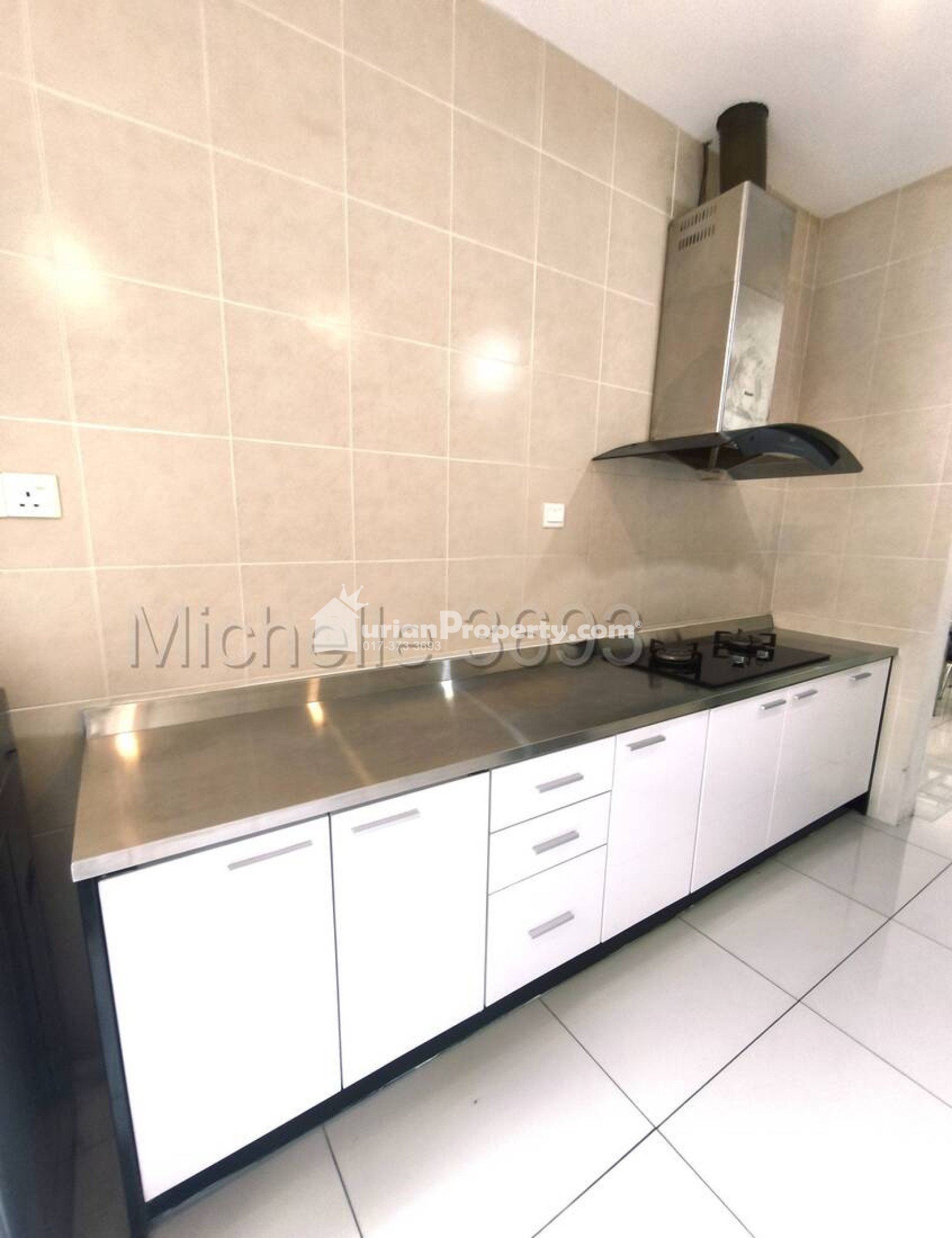 Terrace House For Rent at Wisteria