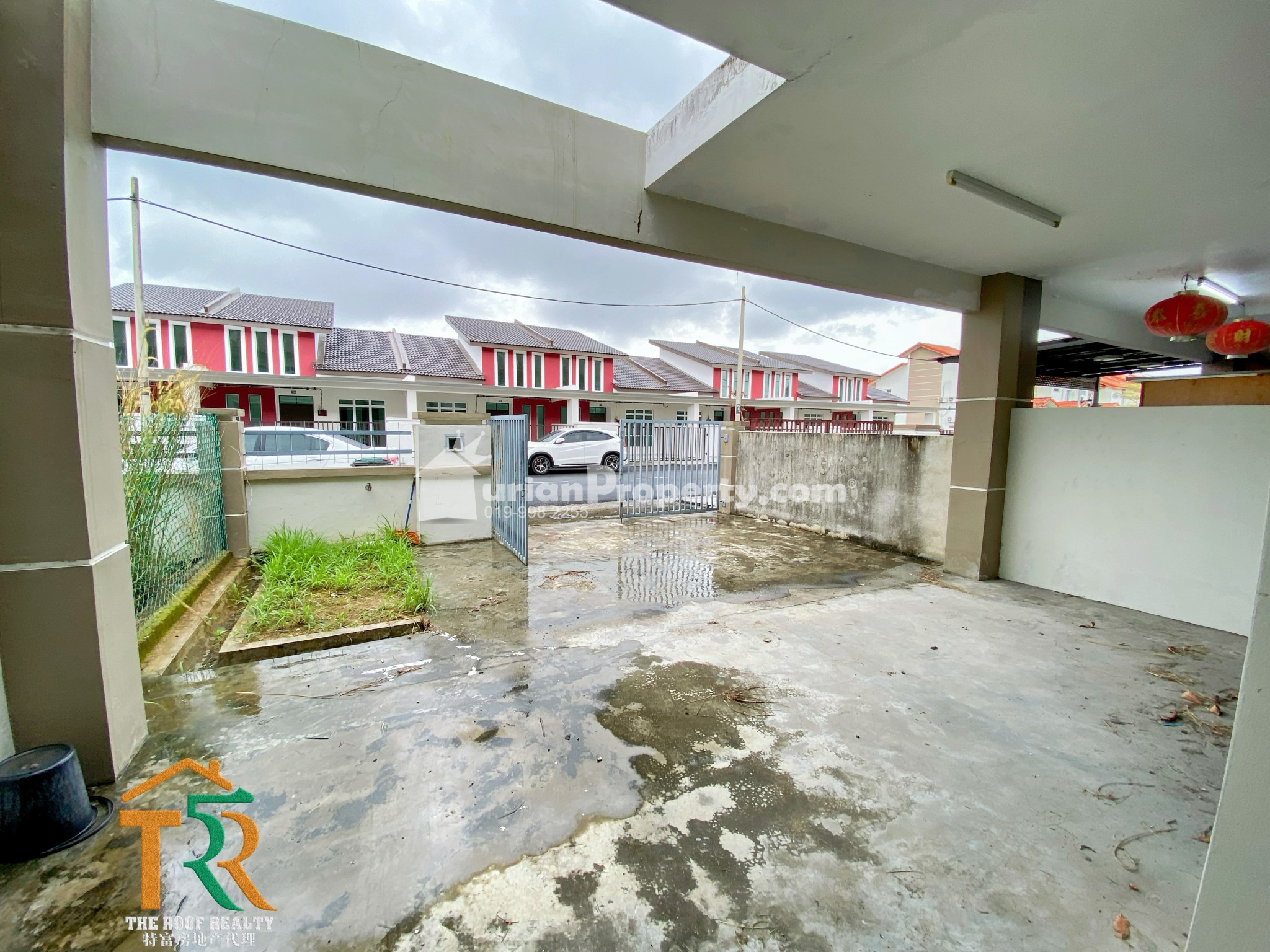 Terrace House For Rent at Taman Saujana Putra