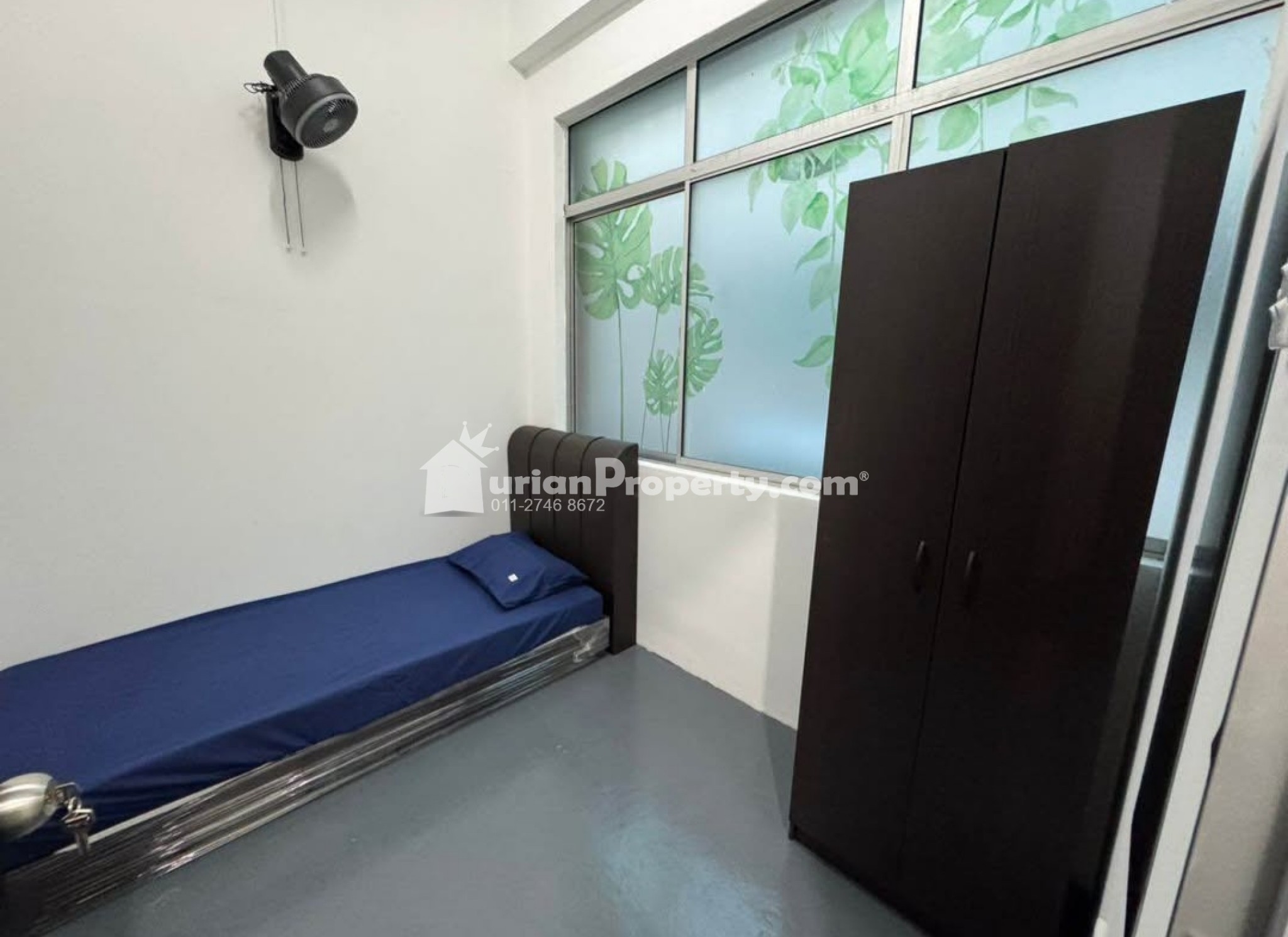 Condo Room for Rent at Century Suria