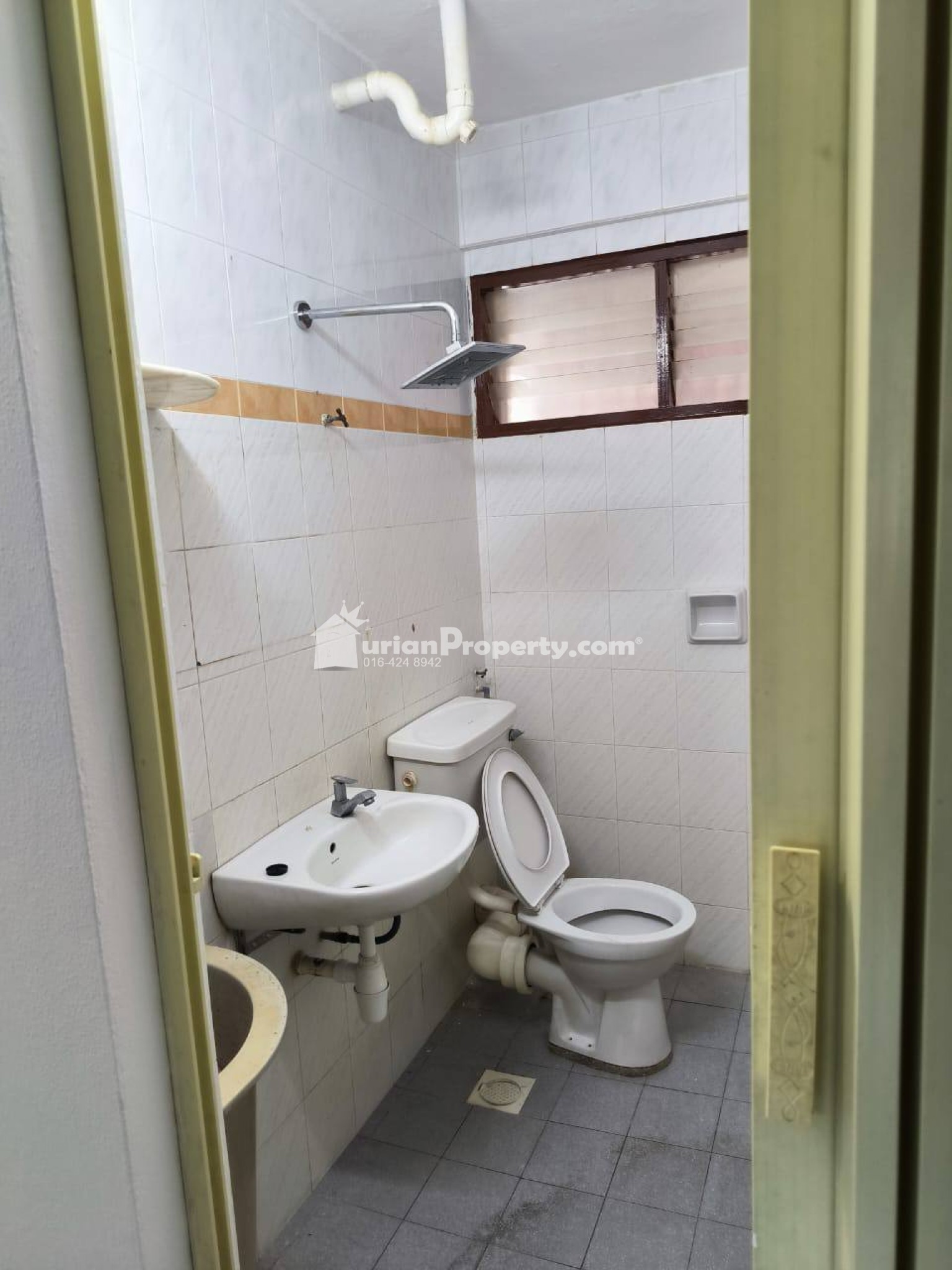 Apartment For Sale at Taman Pekaka