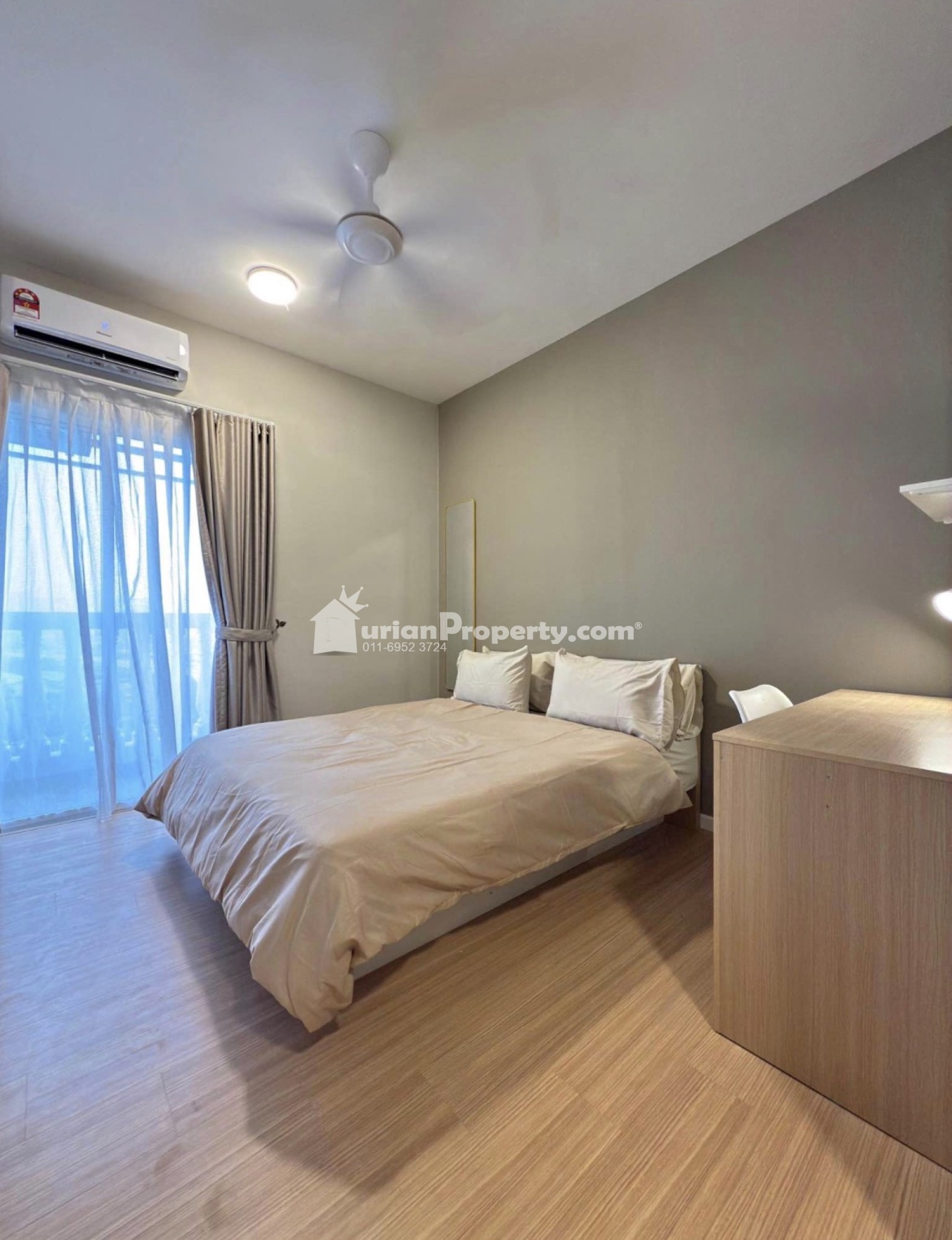 Condo Room for Rent at 8 Gurney