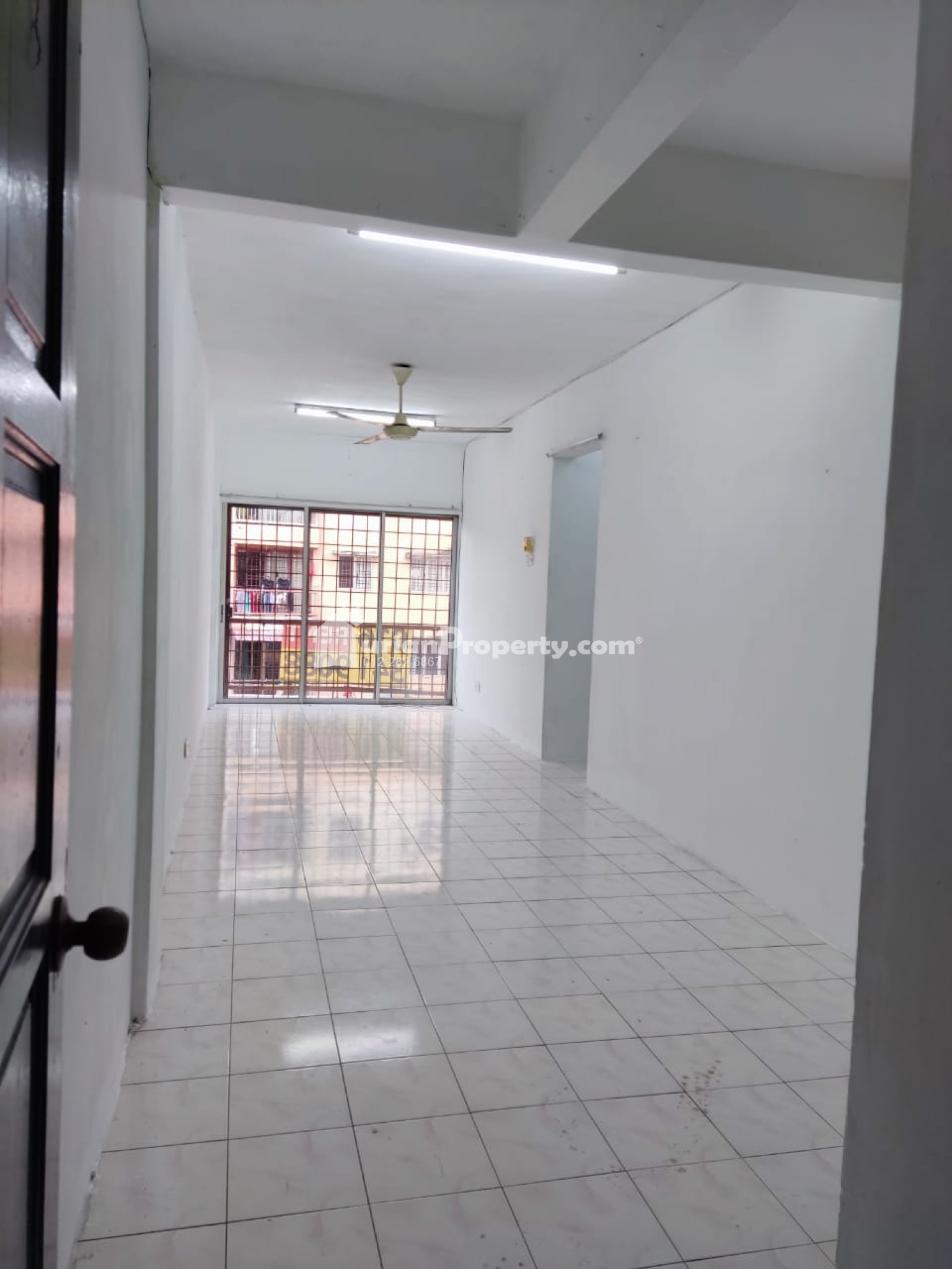 Shop Apartment For Sale at Taman Sentosa