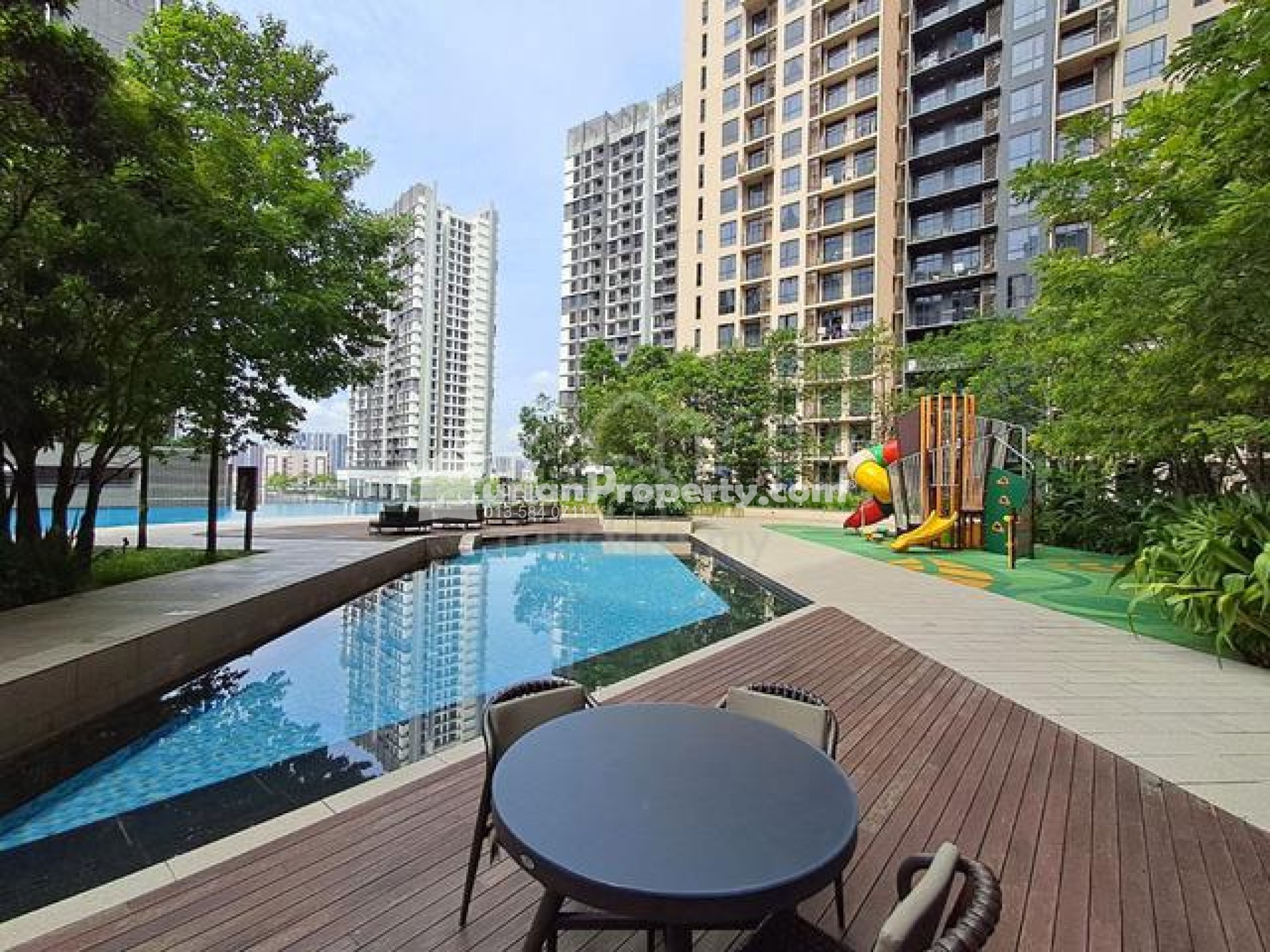 Condo For Rent at Henna Residence