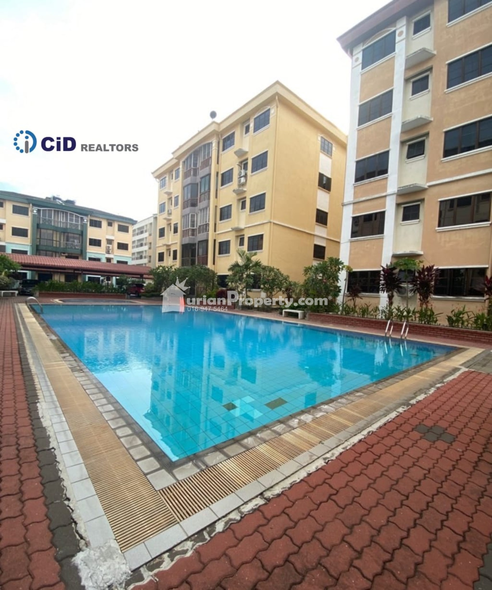 Condo For Rent at The Rayaria Condominium