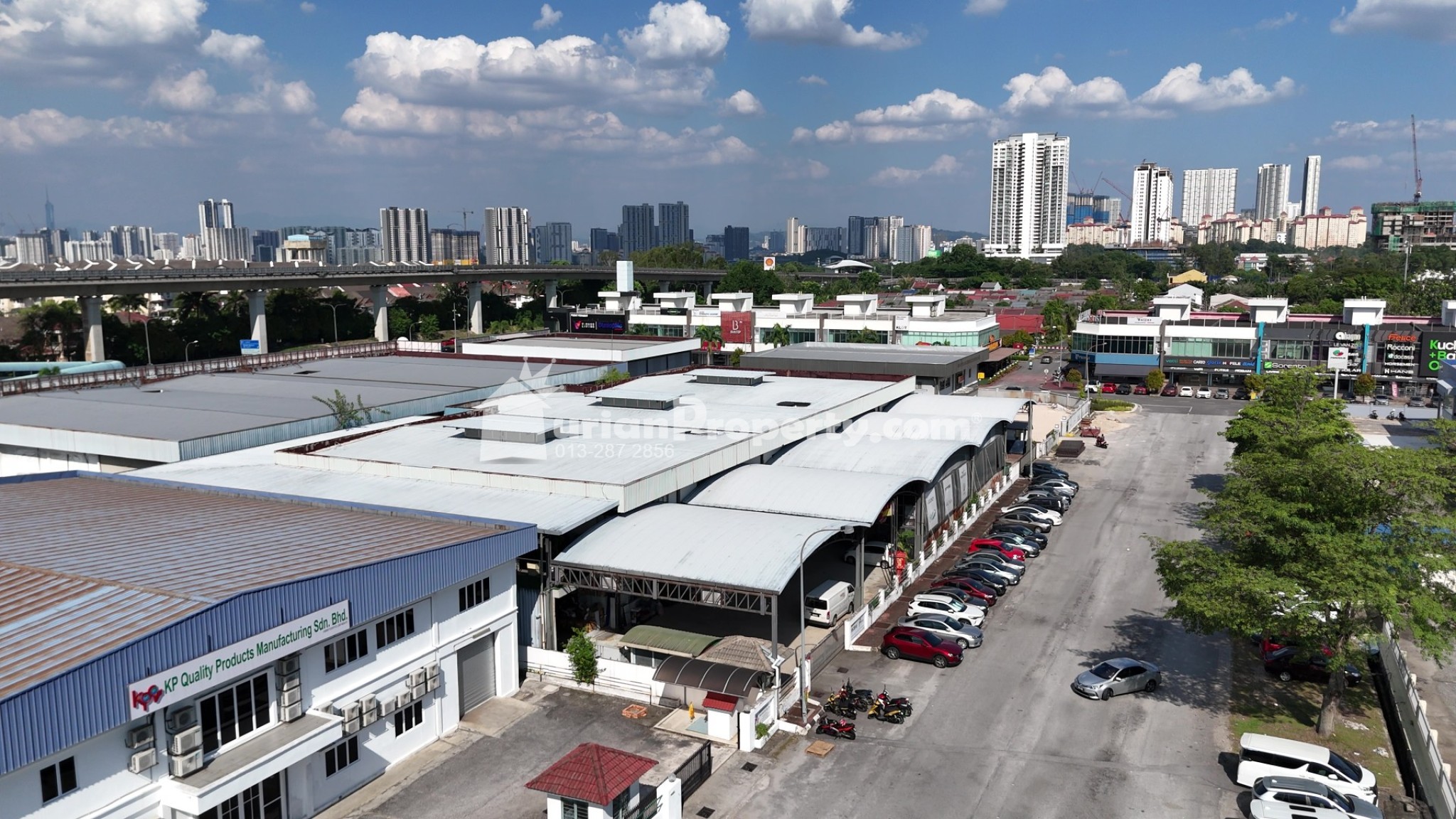 Detached Factory For Sale at Taman Perindustrian Kinrara