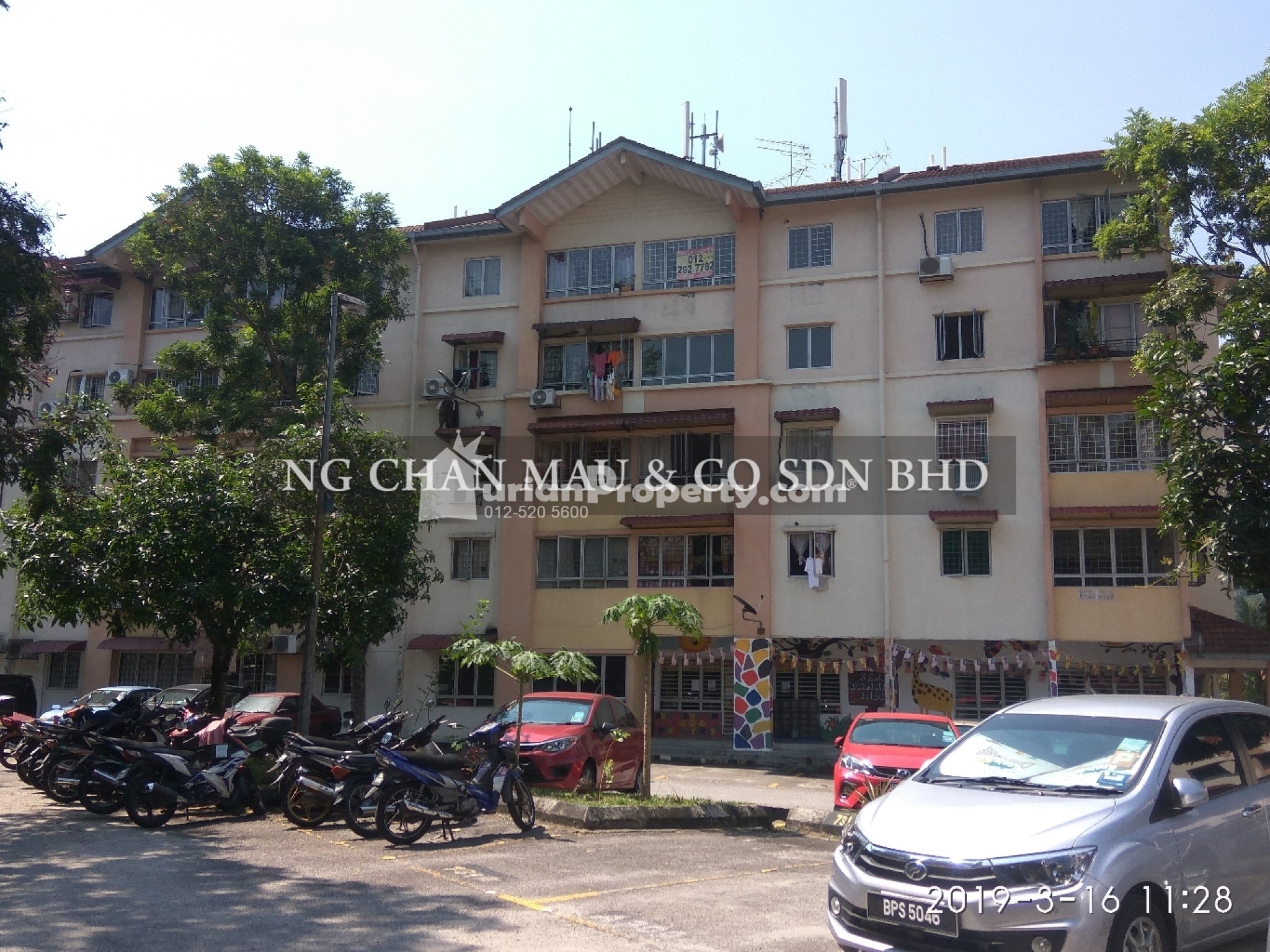 Apartment For Auction at Indah Apartment