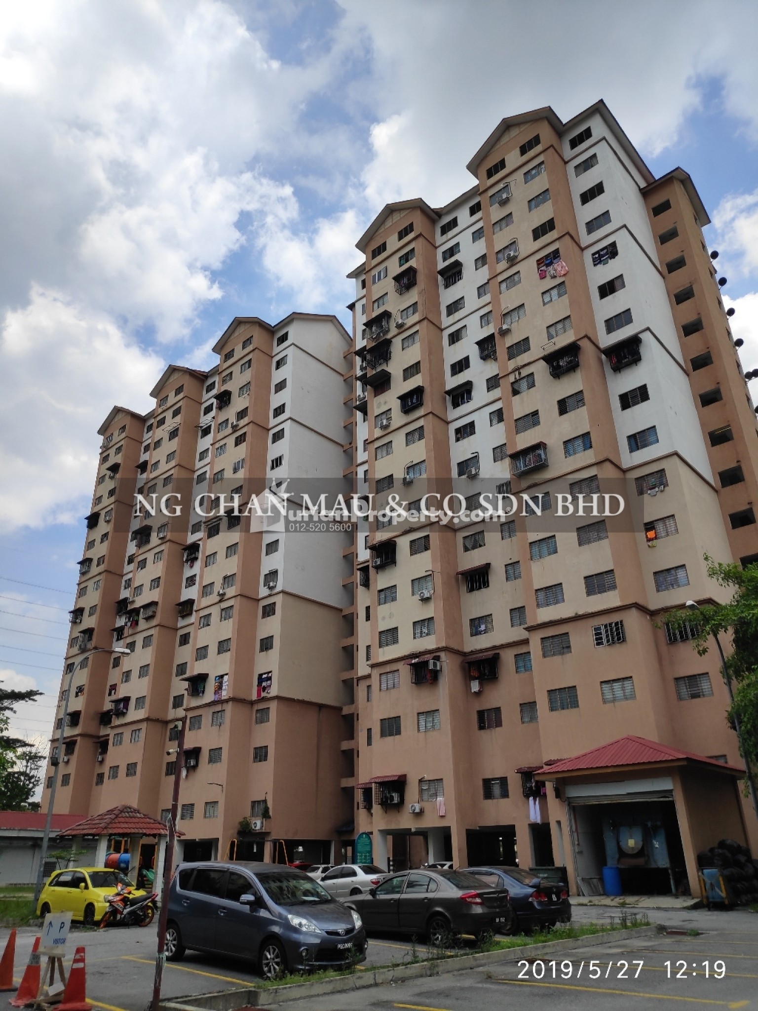Apartment For Auction at Kasturi Apartment