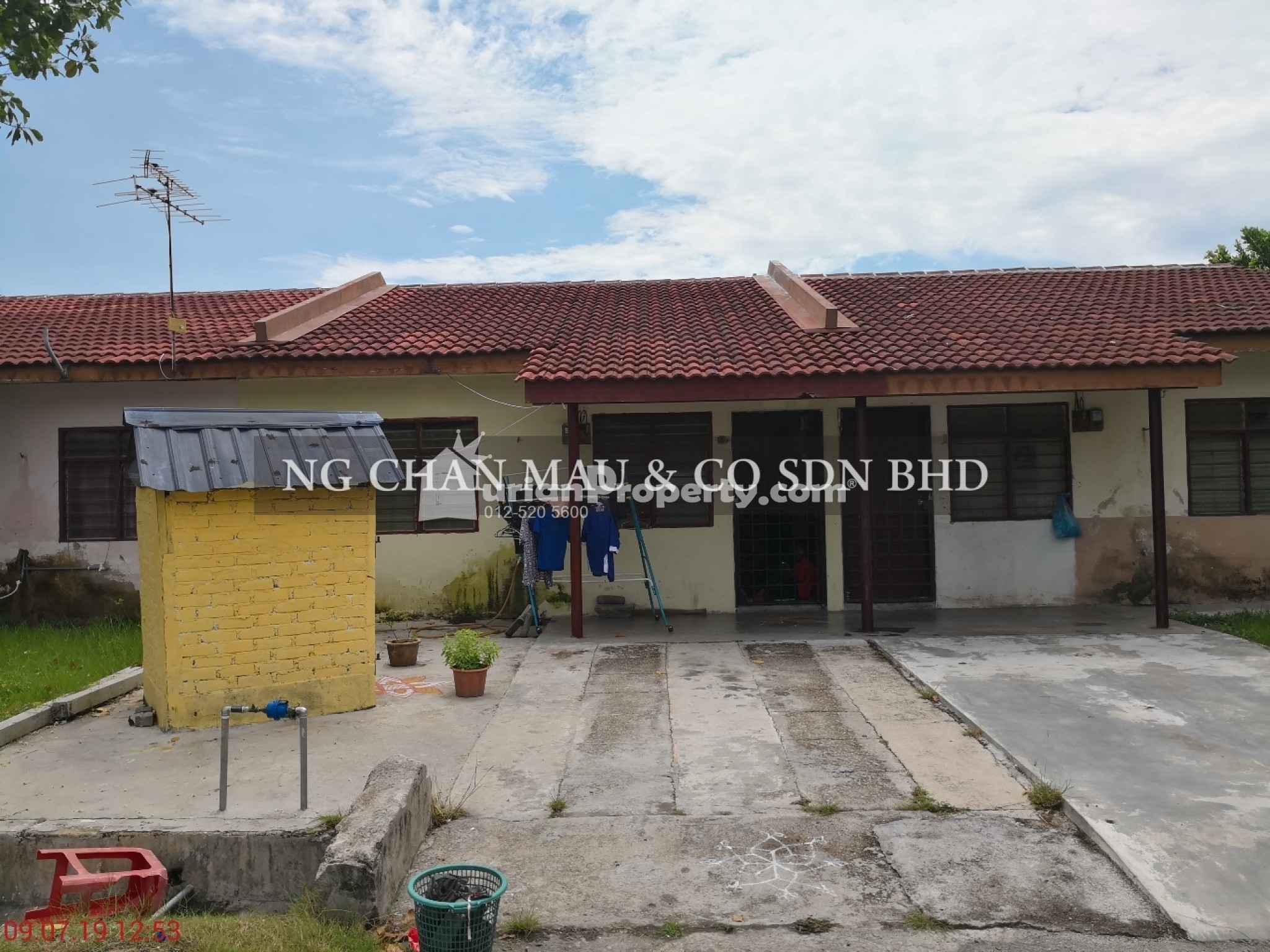 Terrace House For Auction at Pantai Sepang Putra