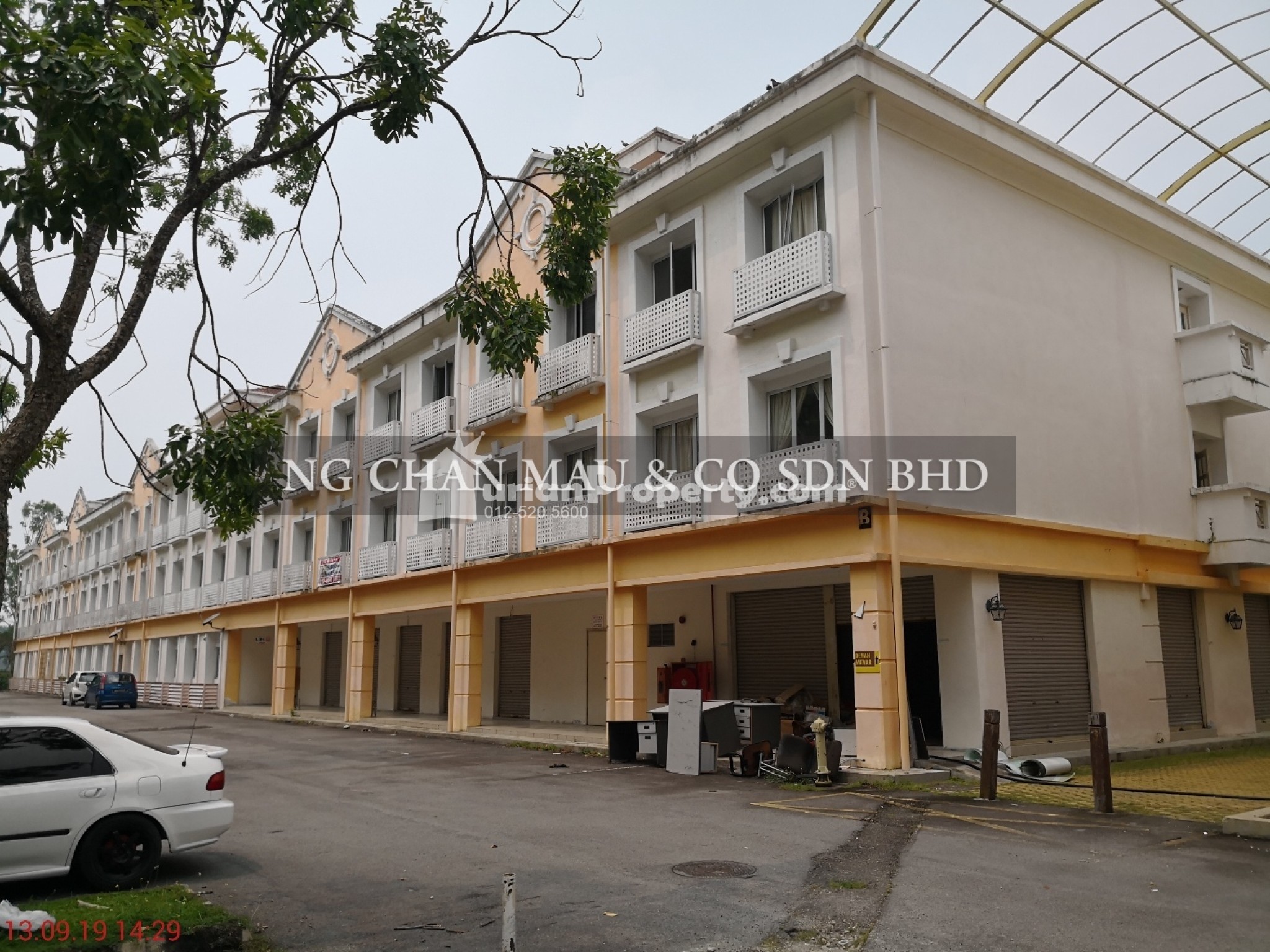 Serviced Residence For Auction at Laketown Apartment (Bukit Merah Resort)