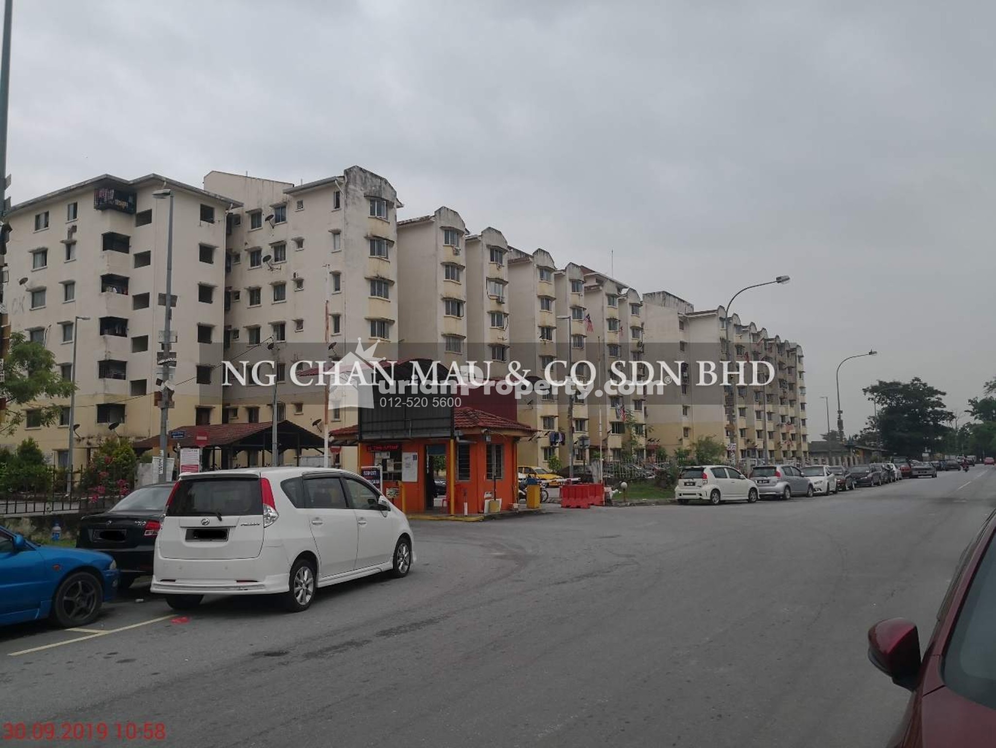 Apartment For Auction at Subang Suria Apartment